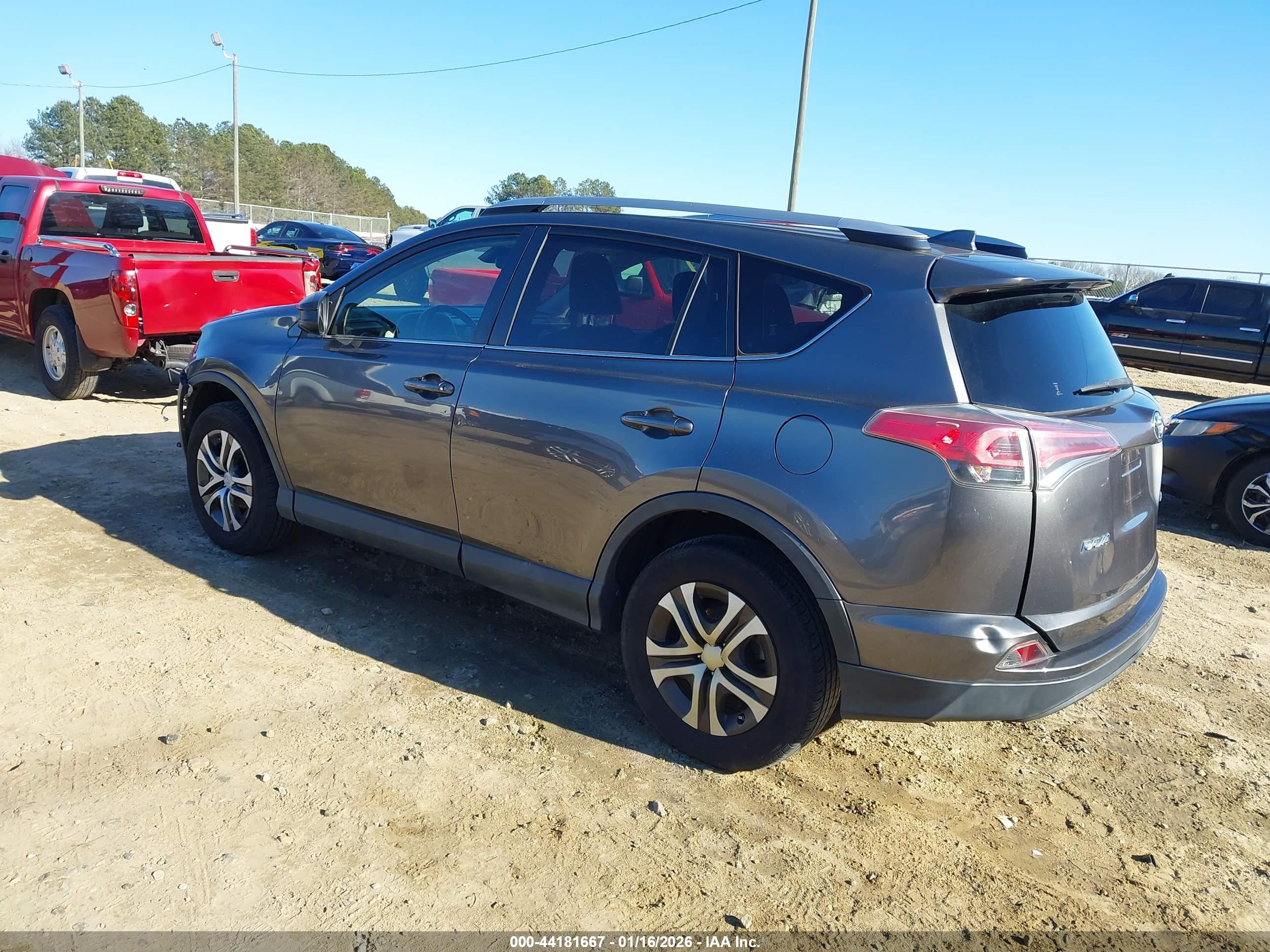 TOYOTA RAV4 image 3