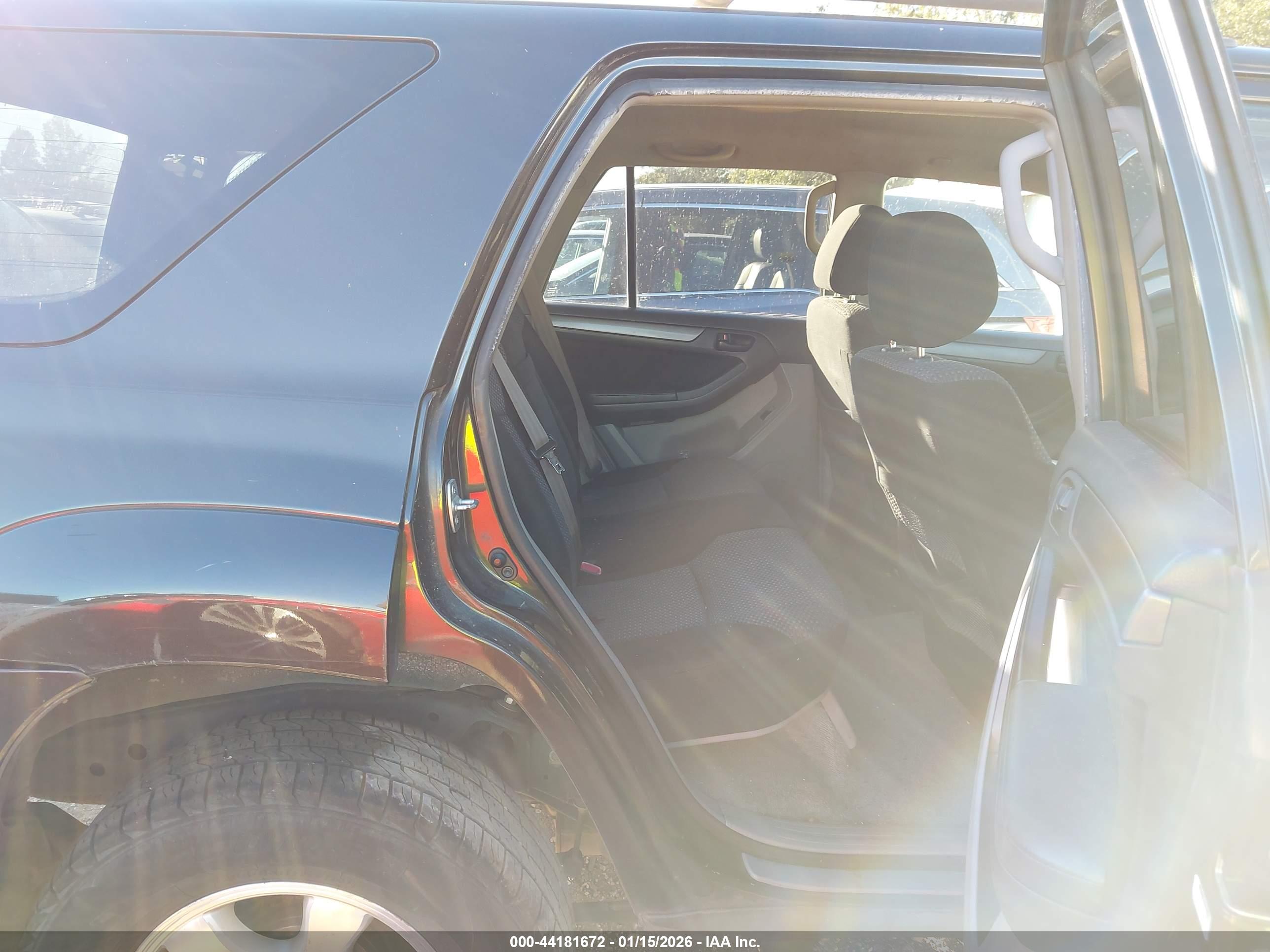 TOYOTA 4RUNNER image 8