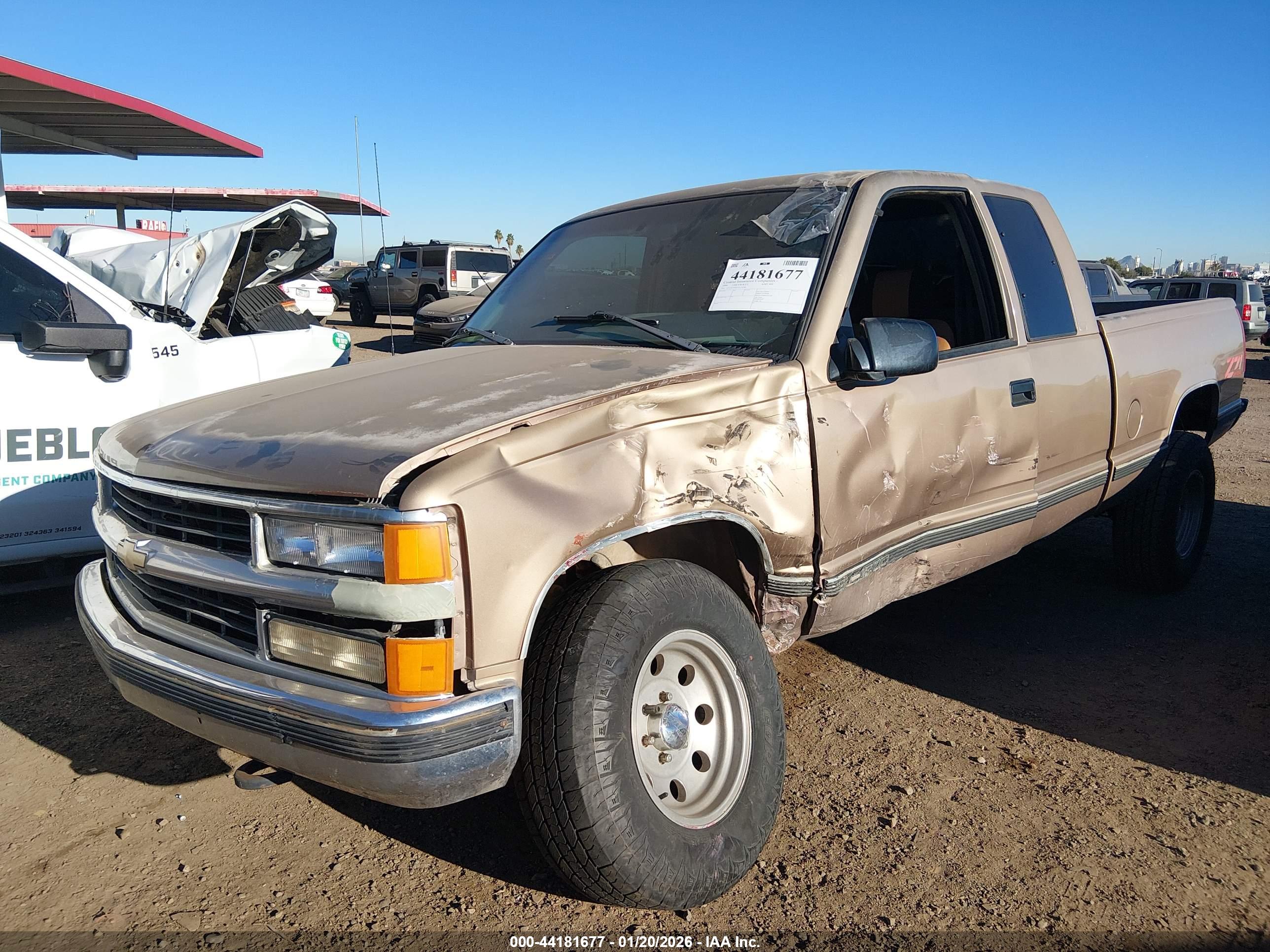 CHEVROLET GMT-400 image 6