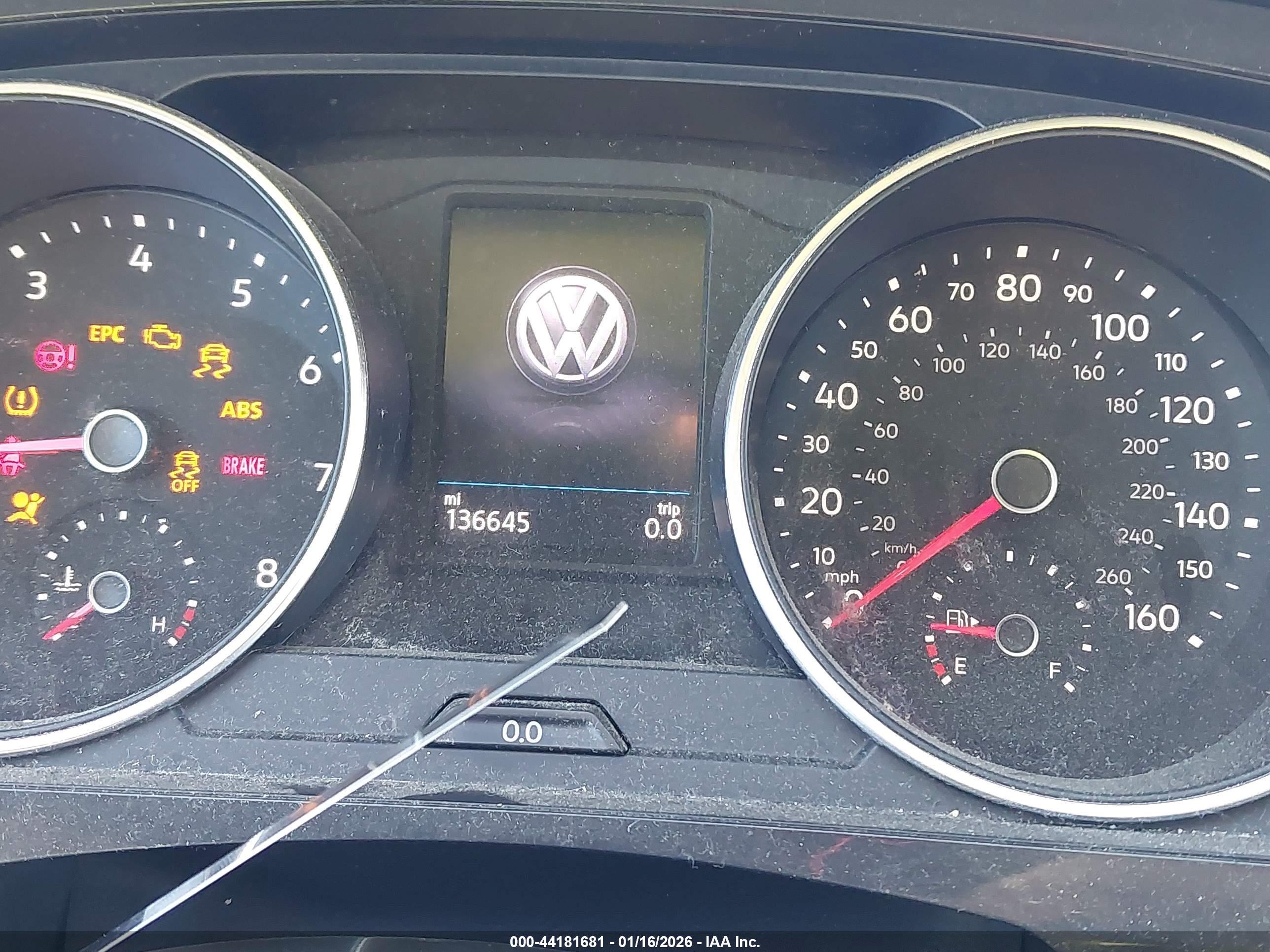 VOLKSWAGEN TIGUAN image 7