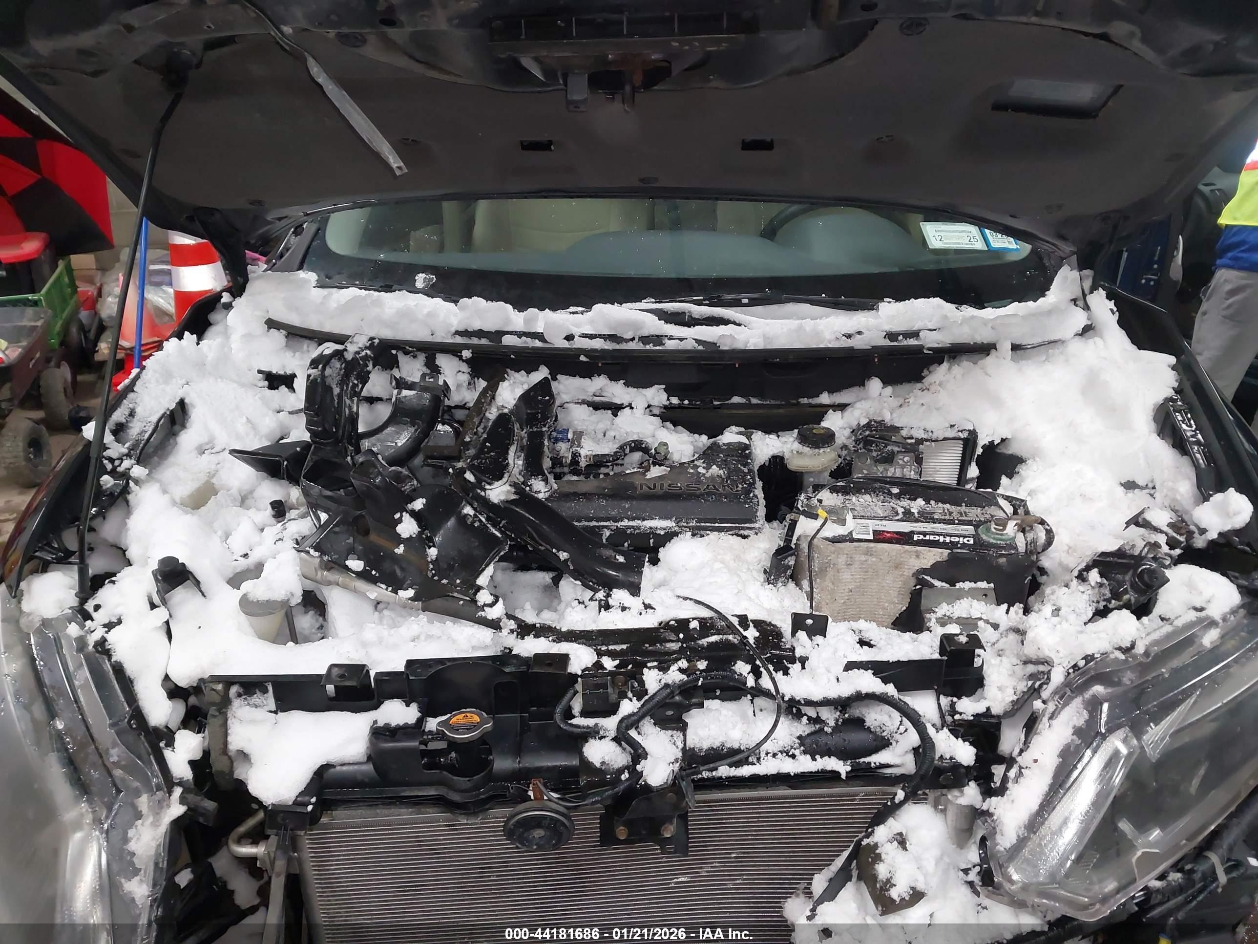 NISSAN ROGUE image 10