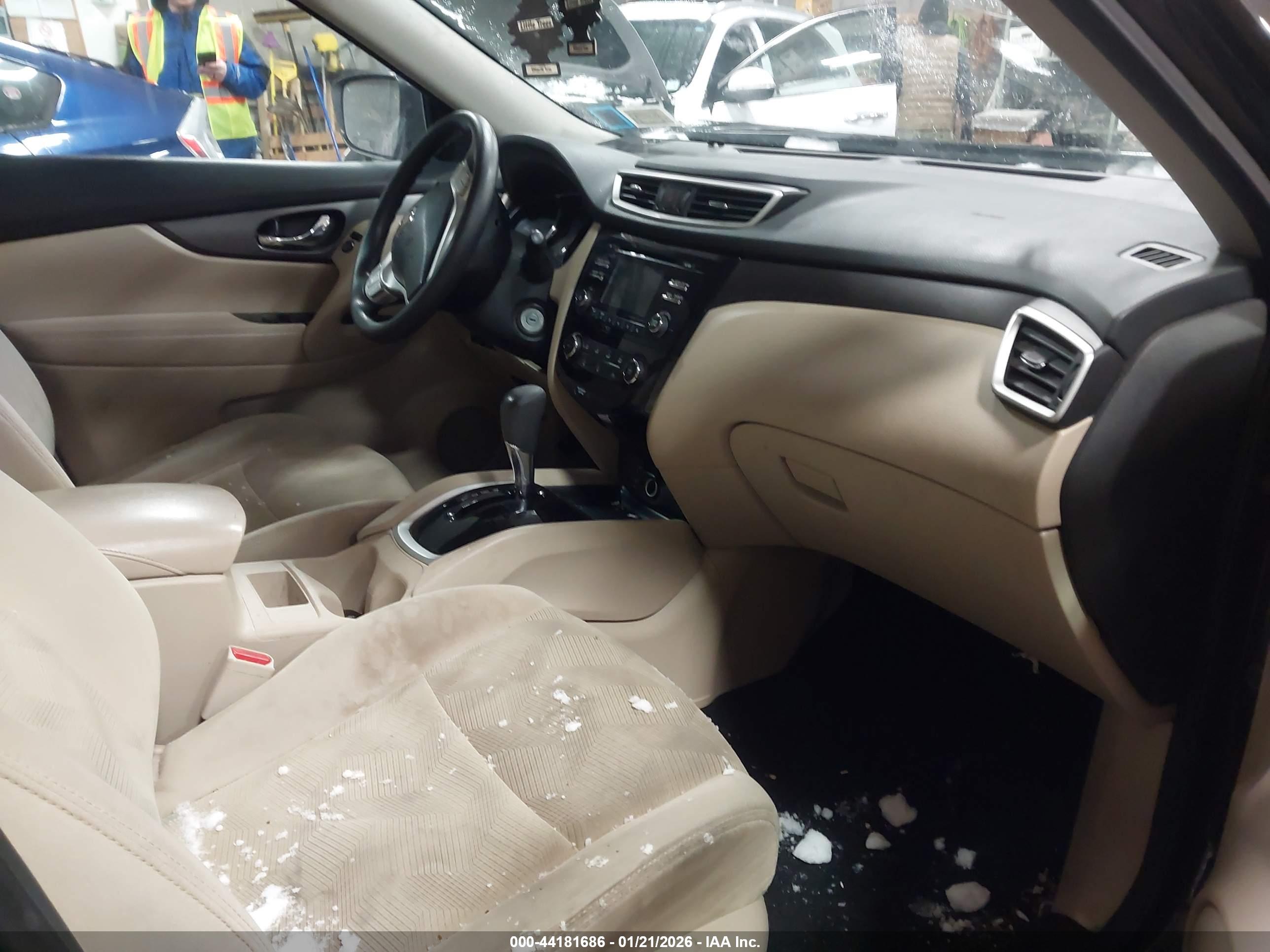 NISSAN ROGUE image 5