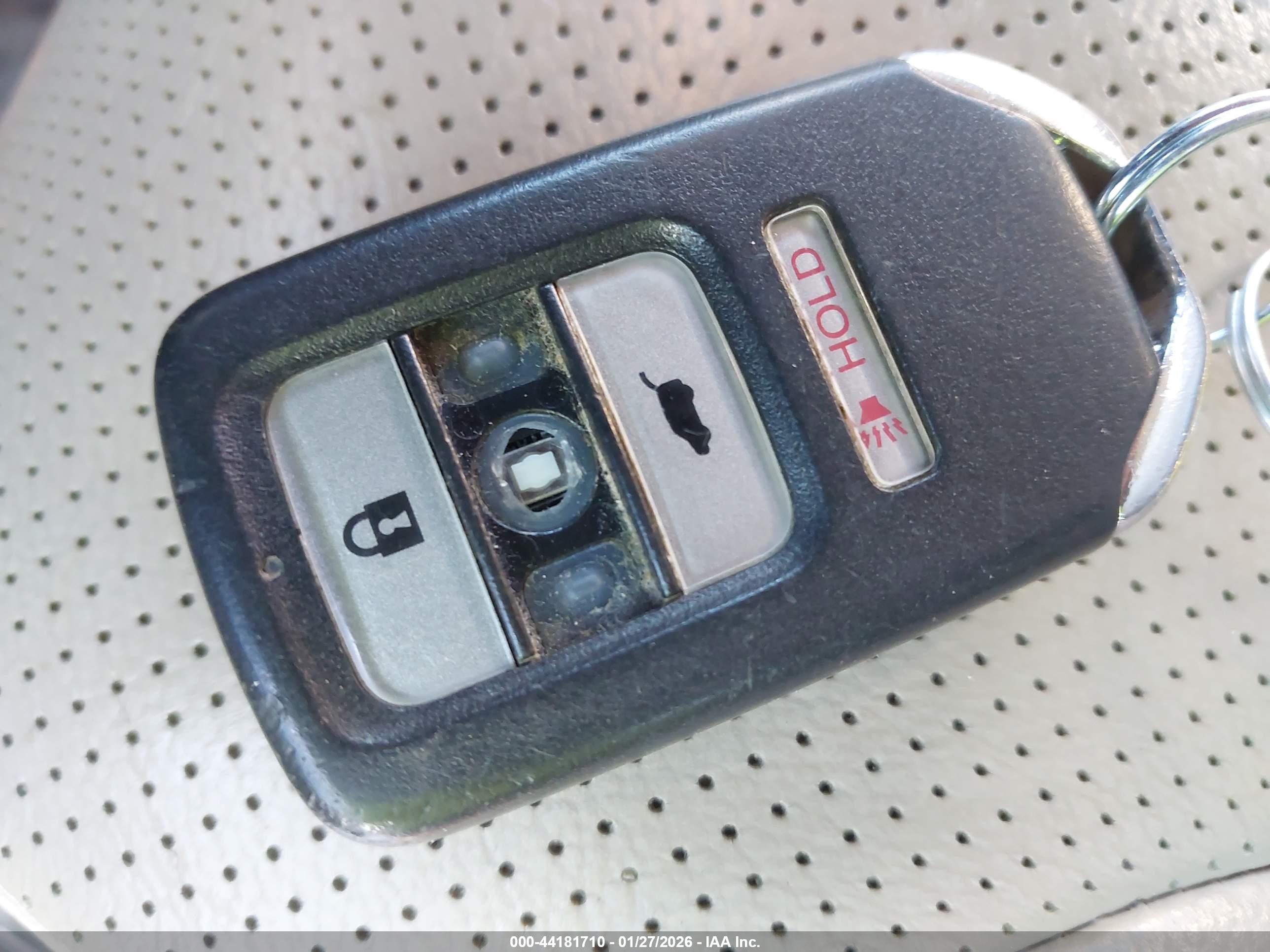 HONDA CR-V image 11