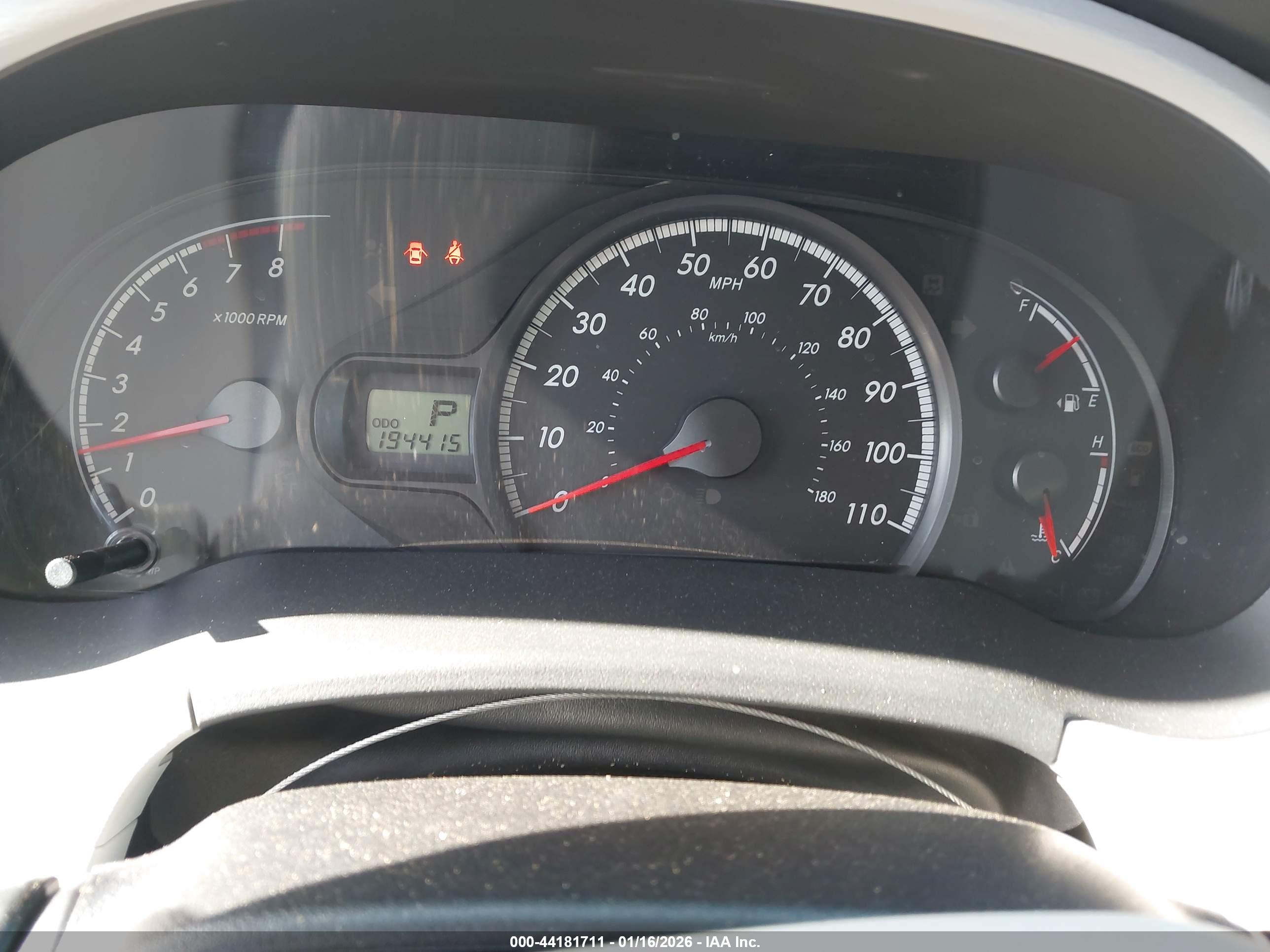 TOYOTA SIENNA image 7