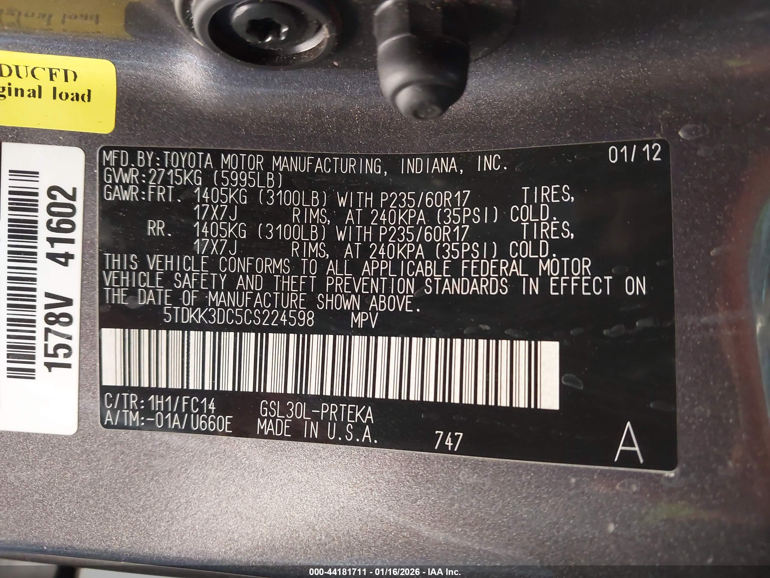 TOYOTA SIENNA image 9