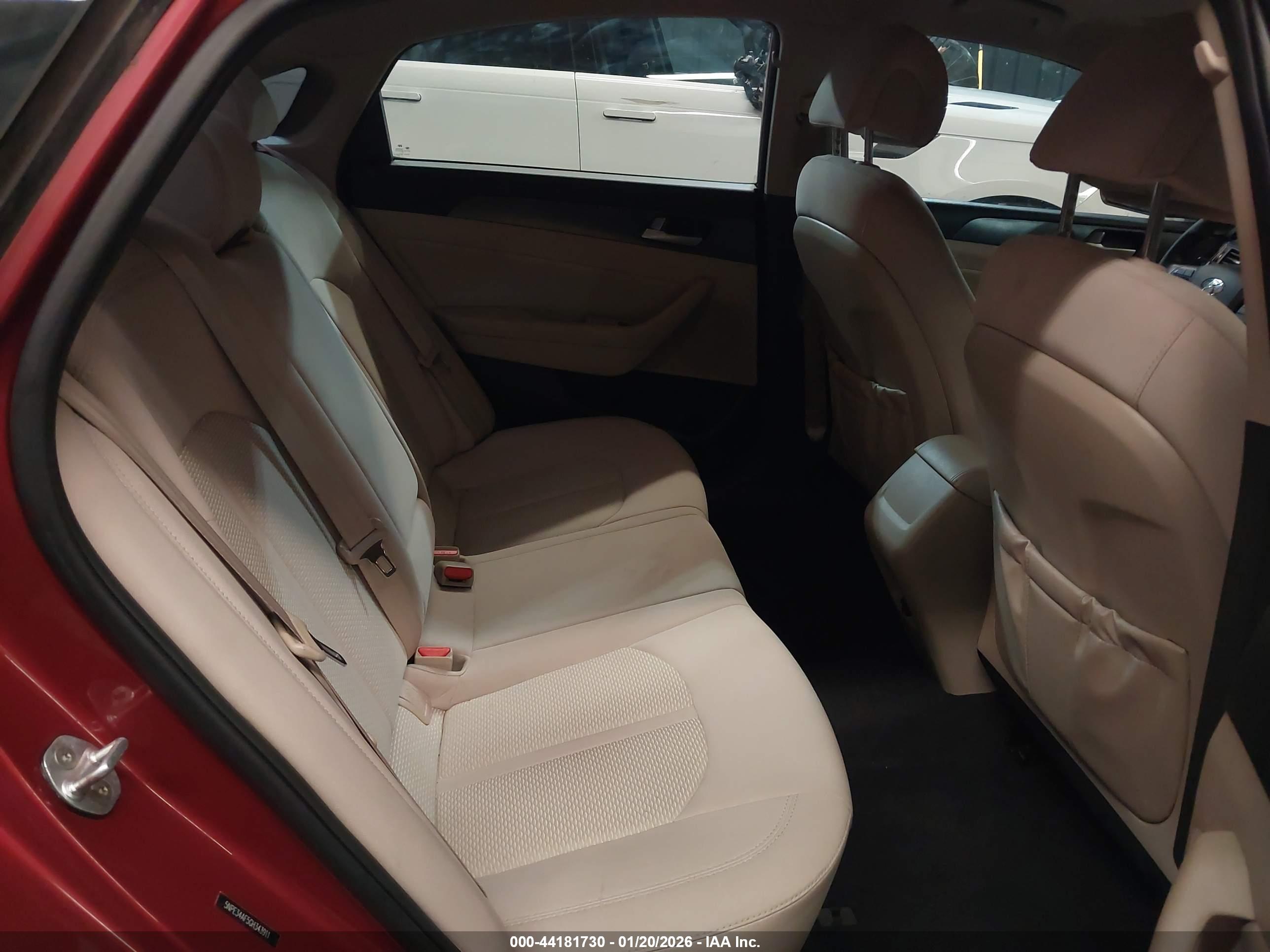 HYUNDAI SONATA image 8