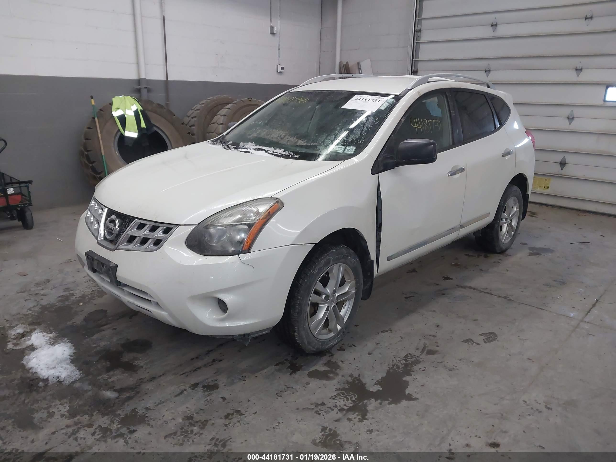 NISSAN ROGUE image 2