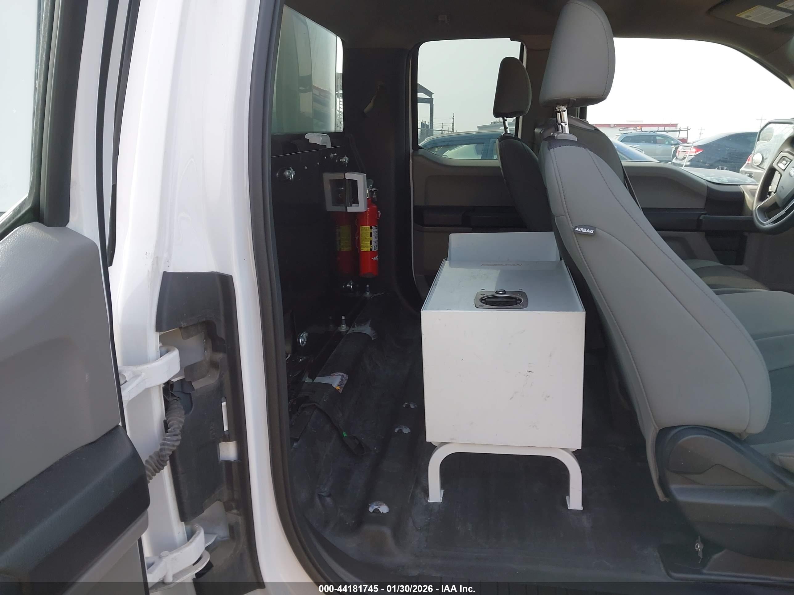 FORD F-150 image 8