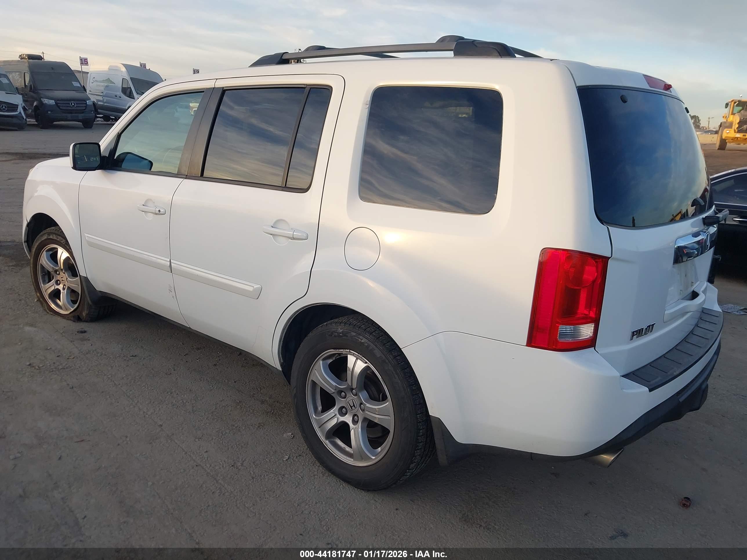 HONDA PILOT image 3