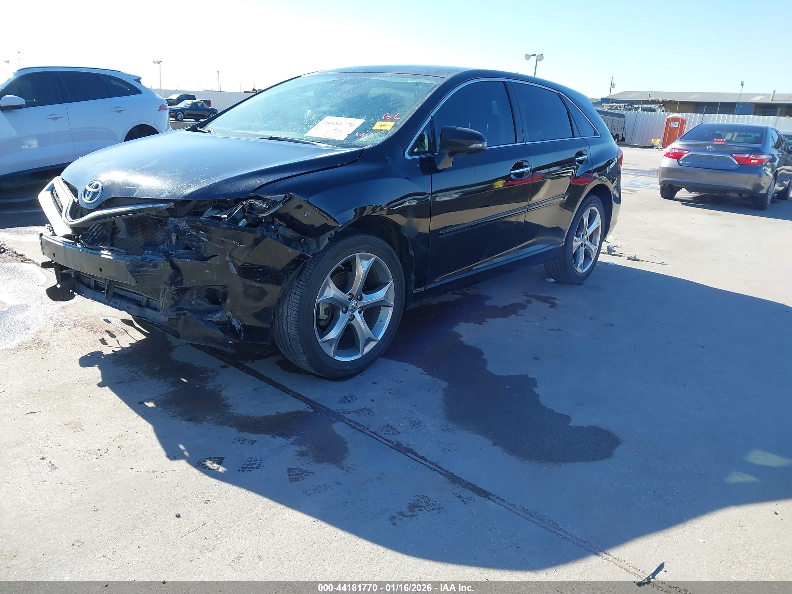 TOYOTA VENZA image 2