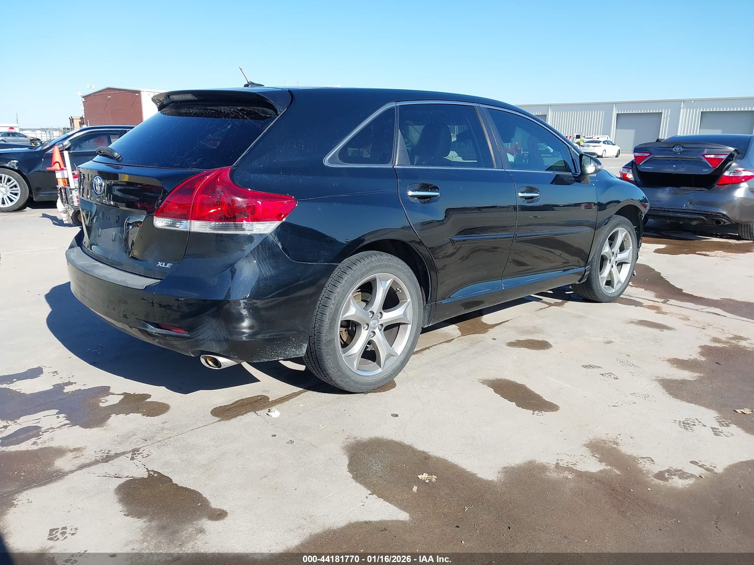 TOYOTA VENZA image 4