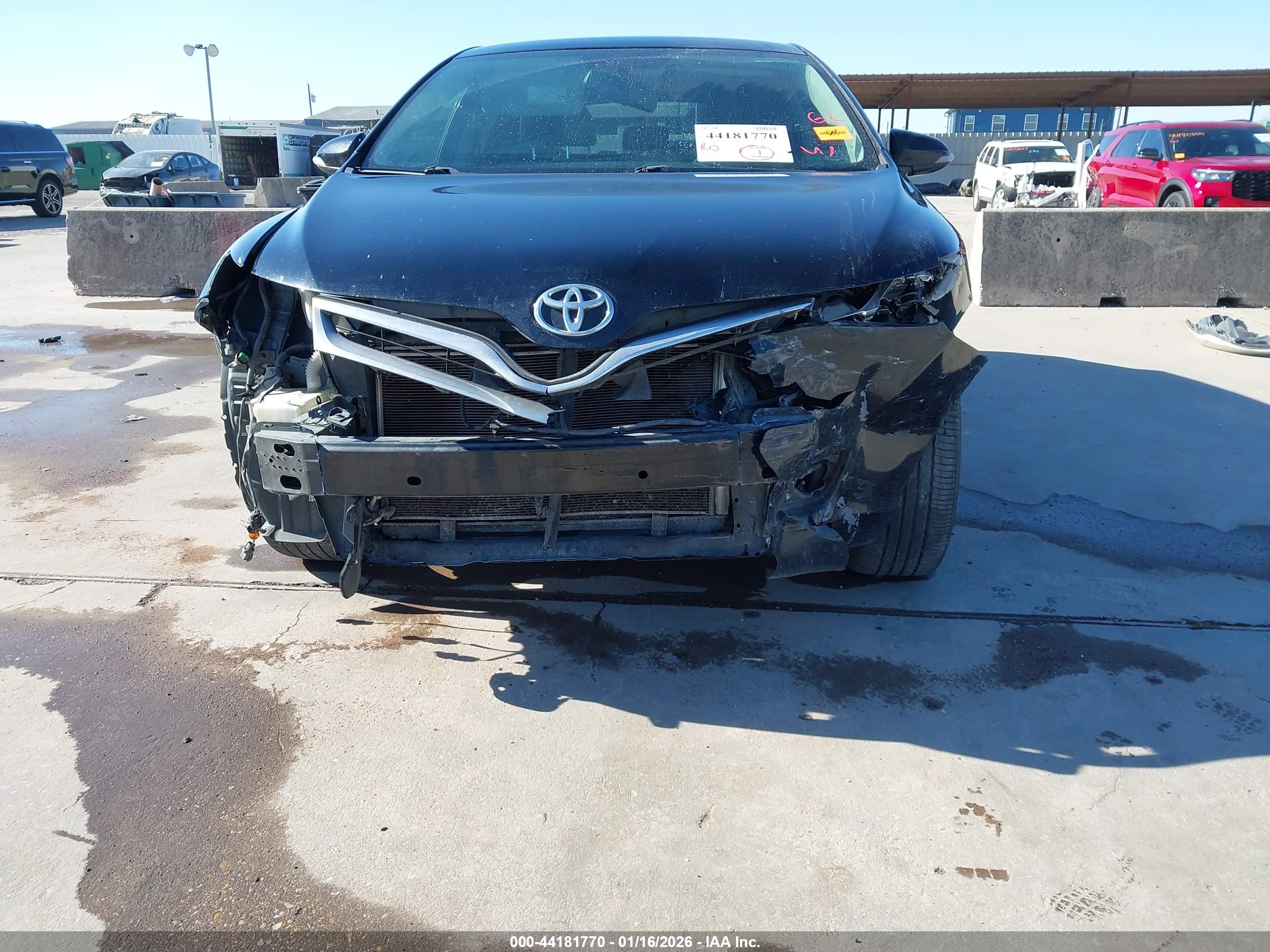 TOYOTA VENZA image 6