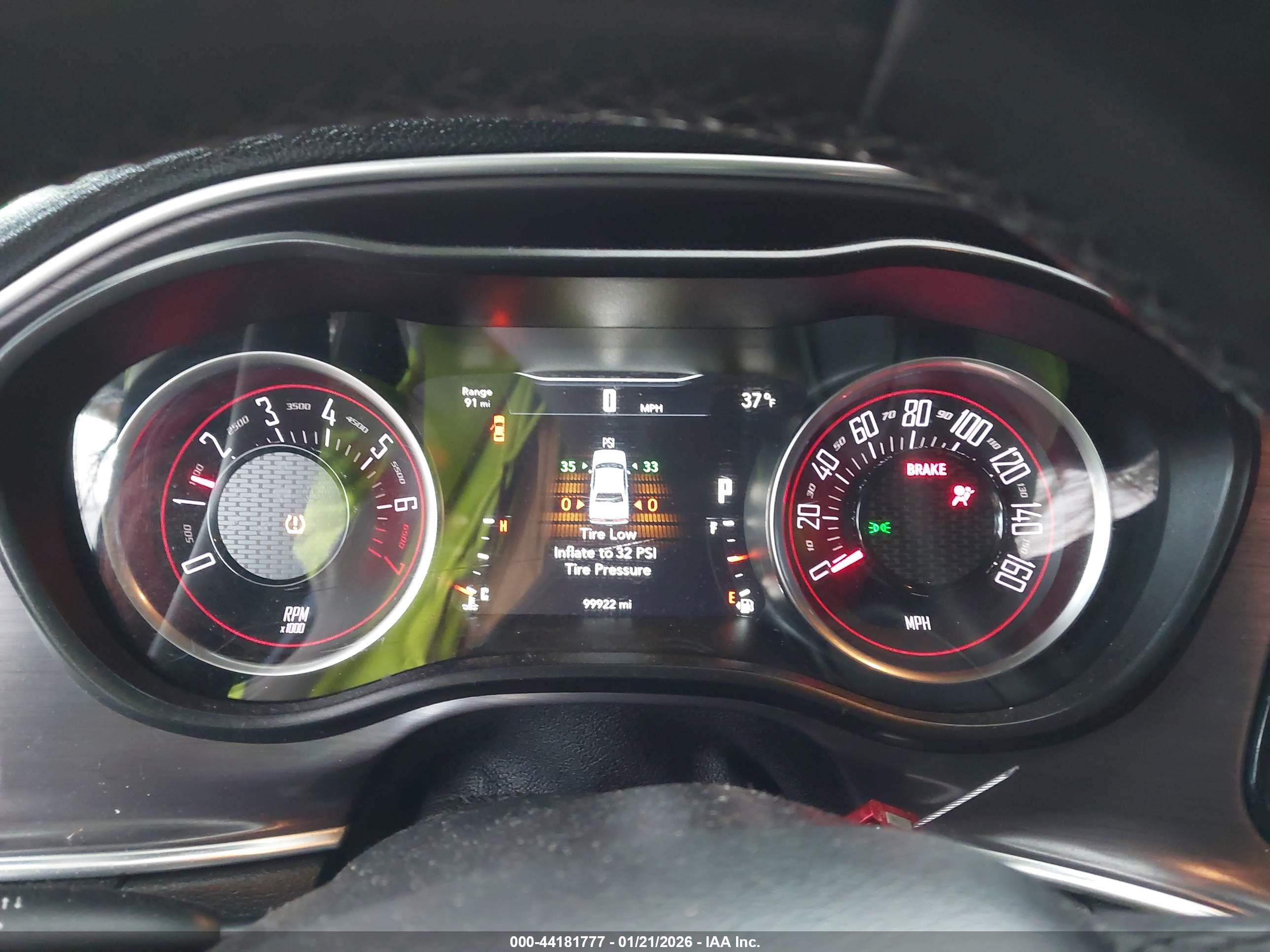 DODGE CHALLENGER image 7