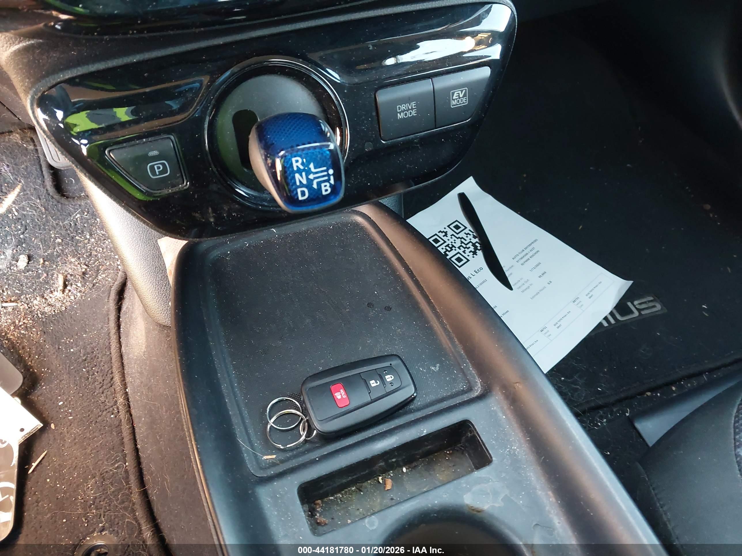 TOYOTA PRIUS image 11