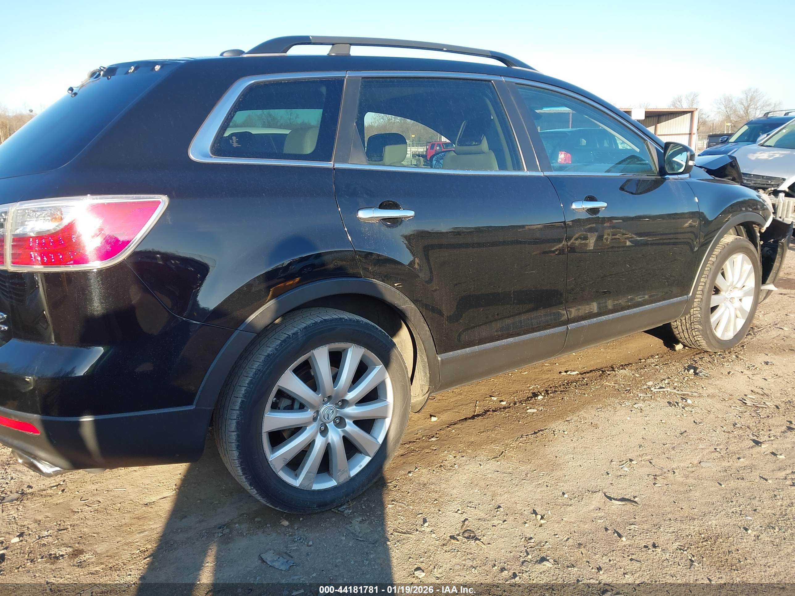 MAZDA CX-9 image 4