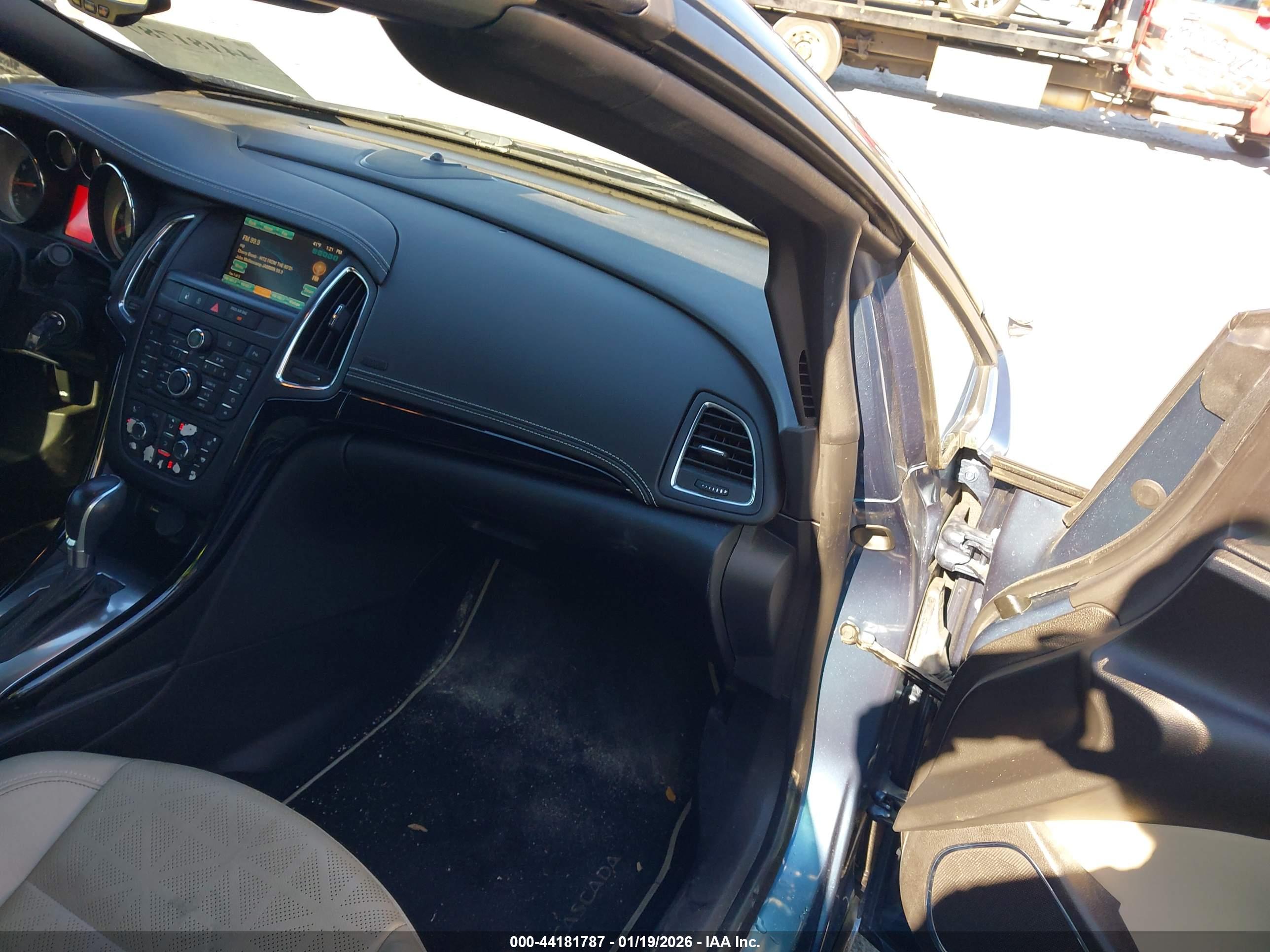 BUICK CASCADA image 5