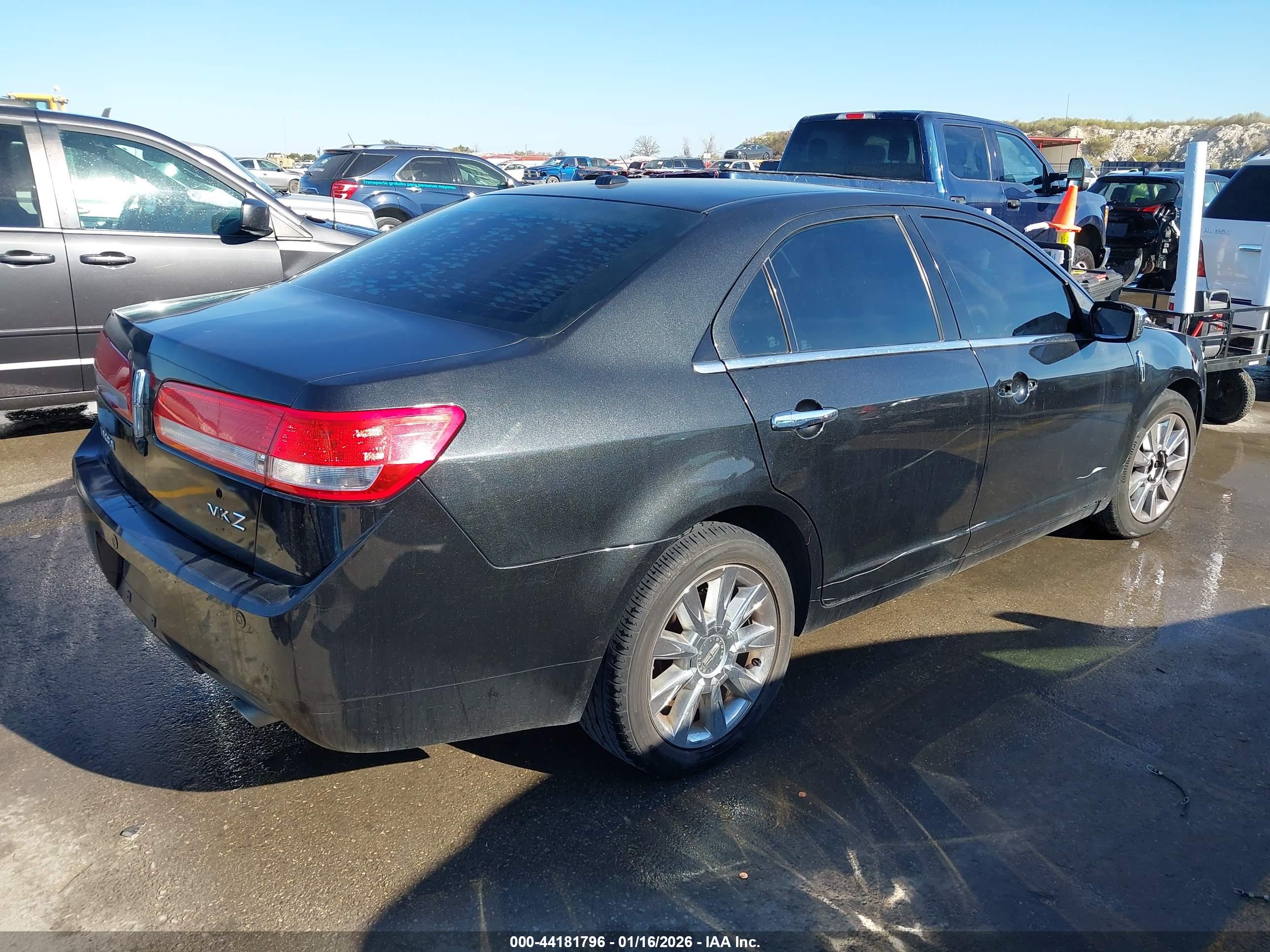 LINCOLN MKZ image 4