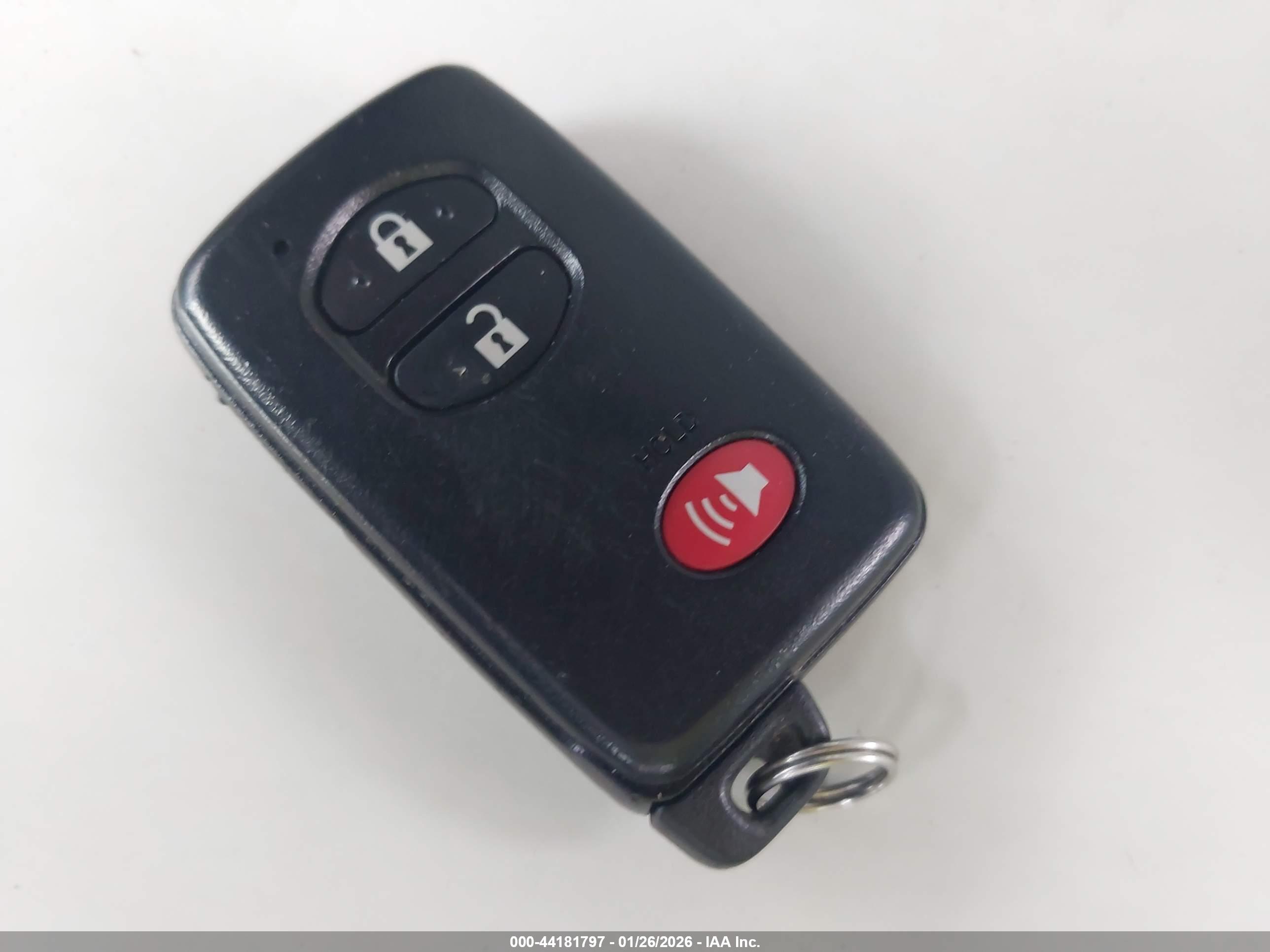 TOYOTA PRIUS image 11