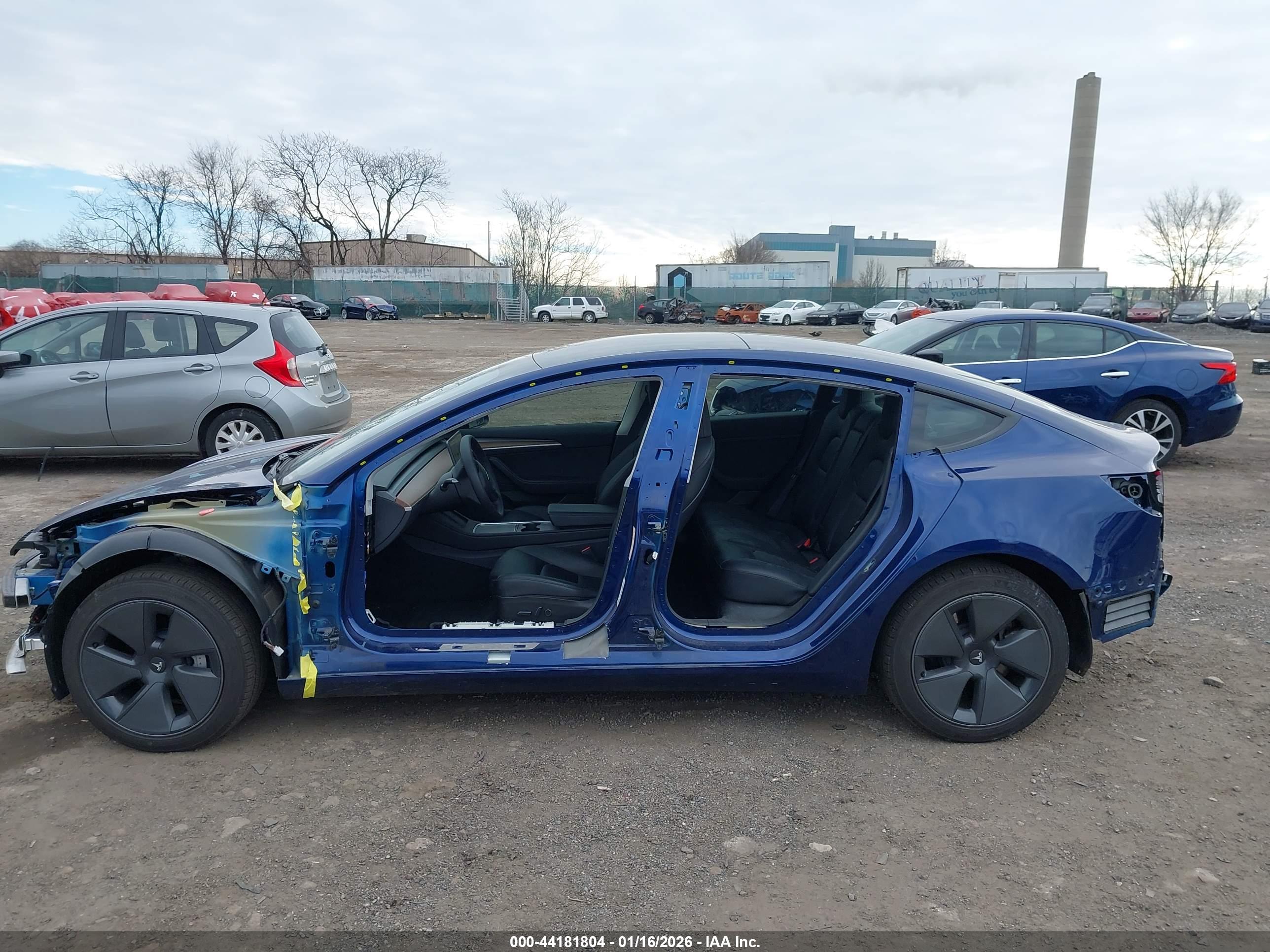 TESLA MODEL image 6