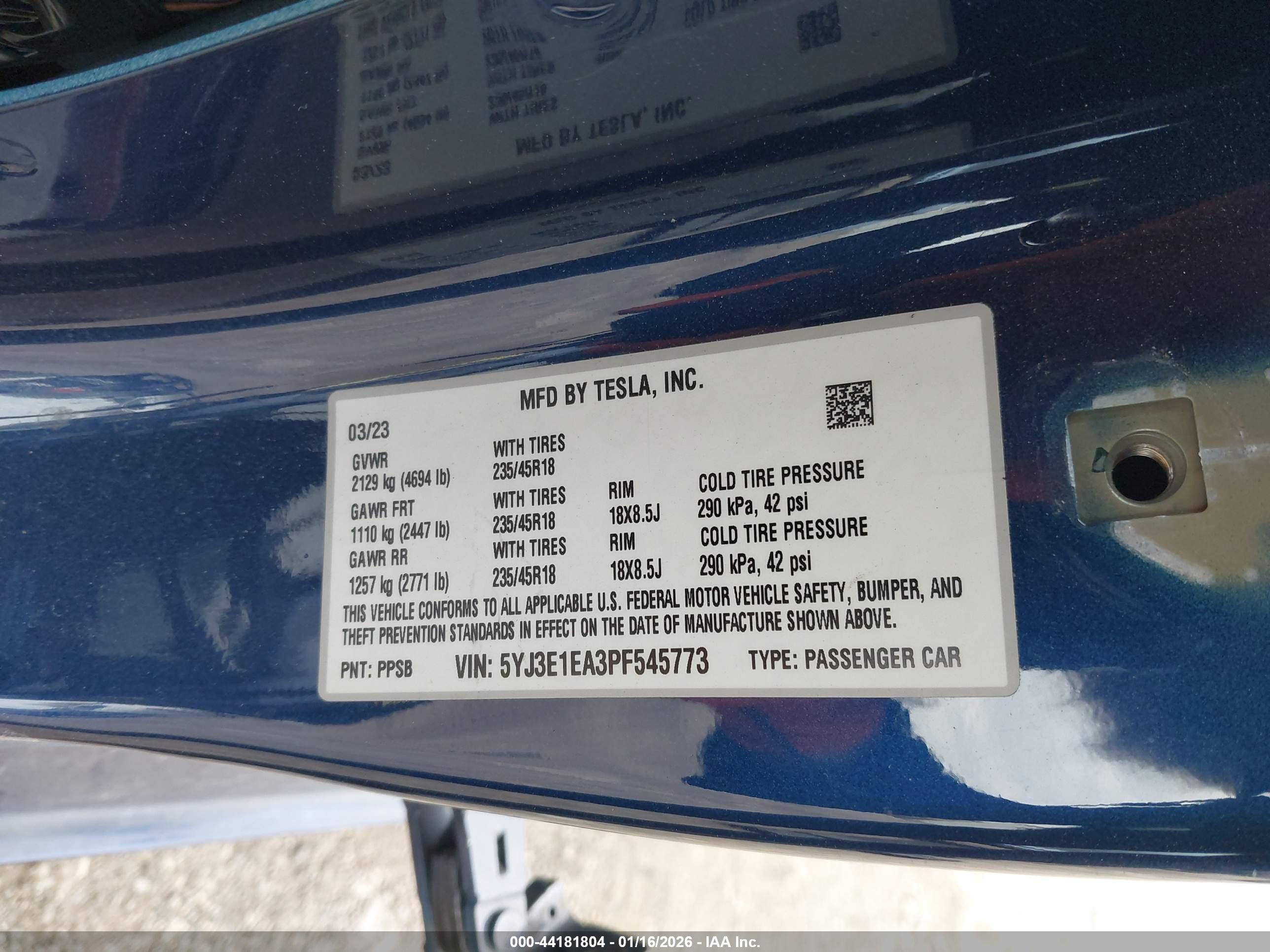 TESLA MODEL image 9