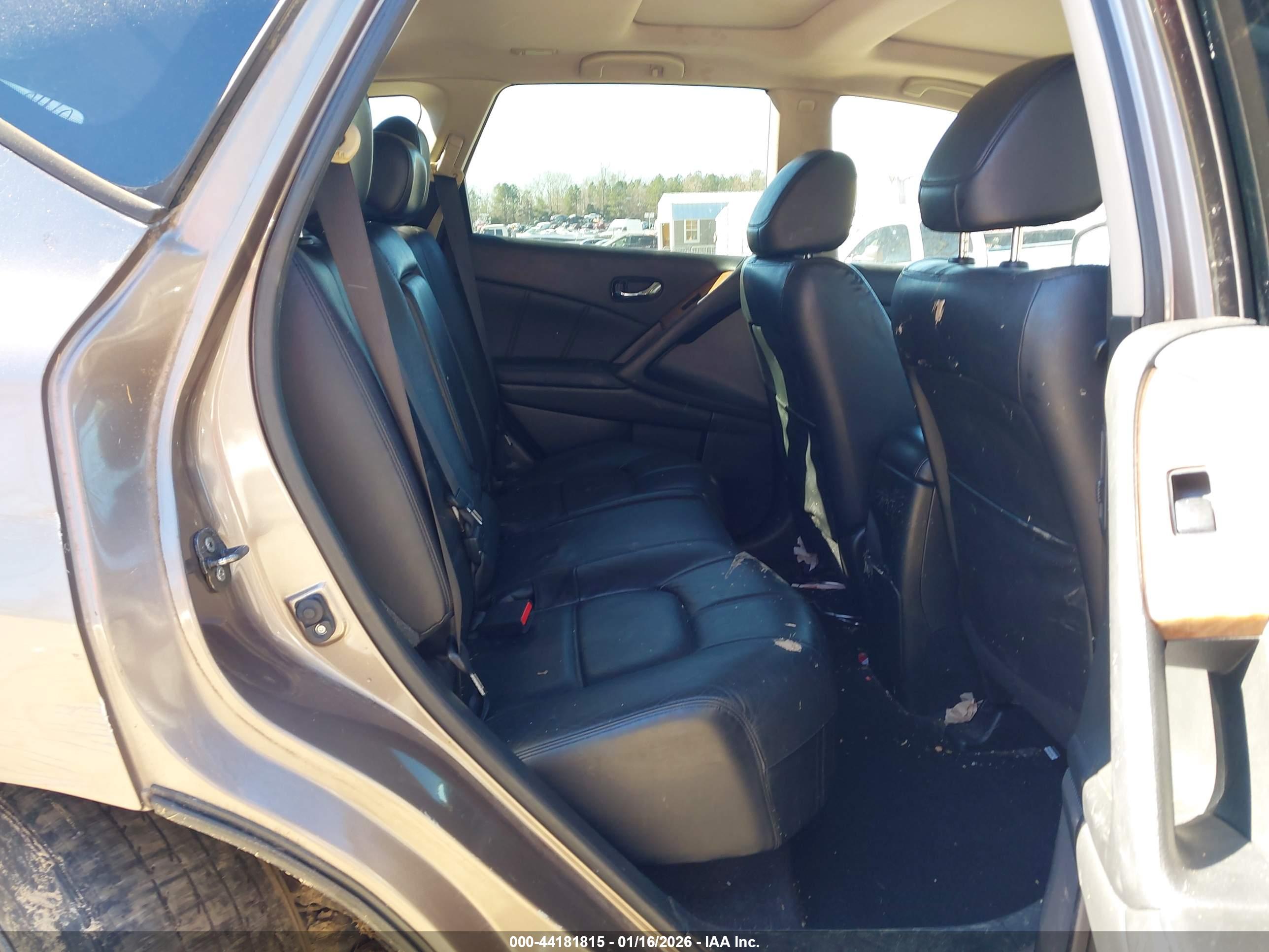 NISSAN MURANO image 8