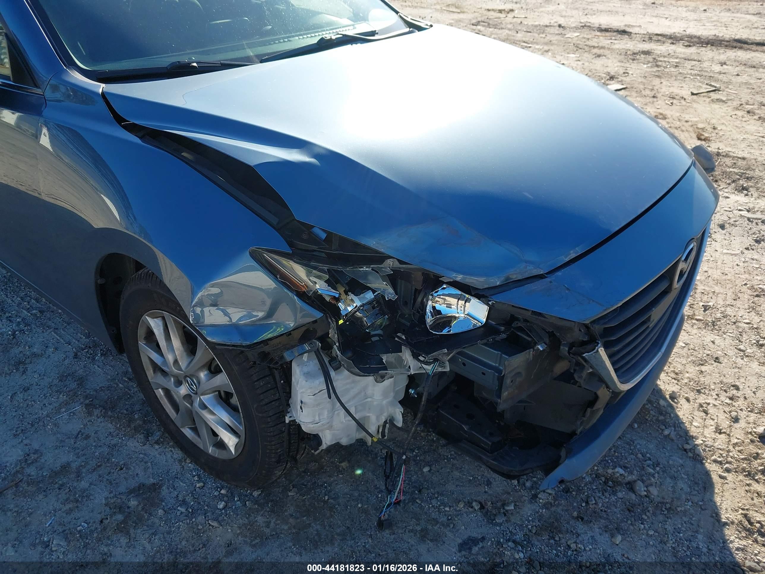 MAZDA MAZDA3 image 6