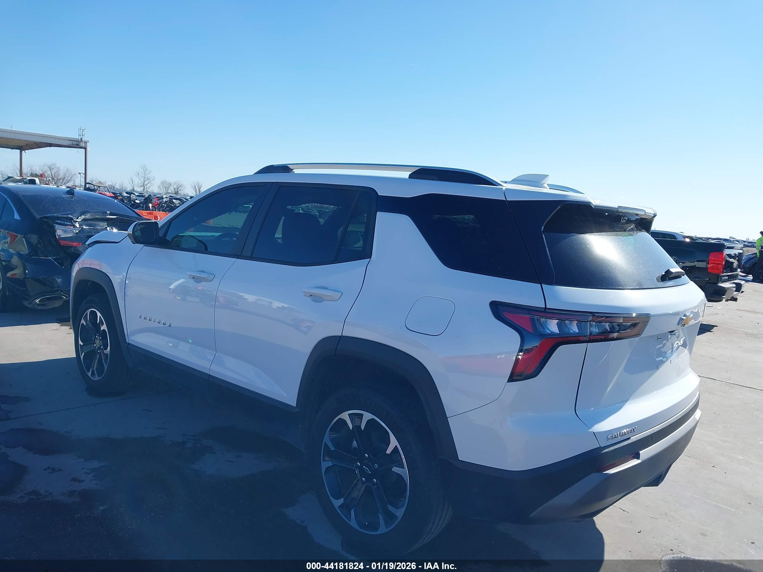 CHEVROLET EQUINOX image 3