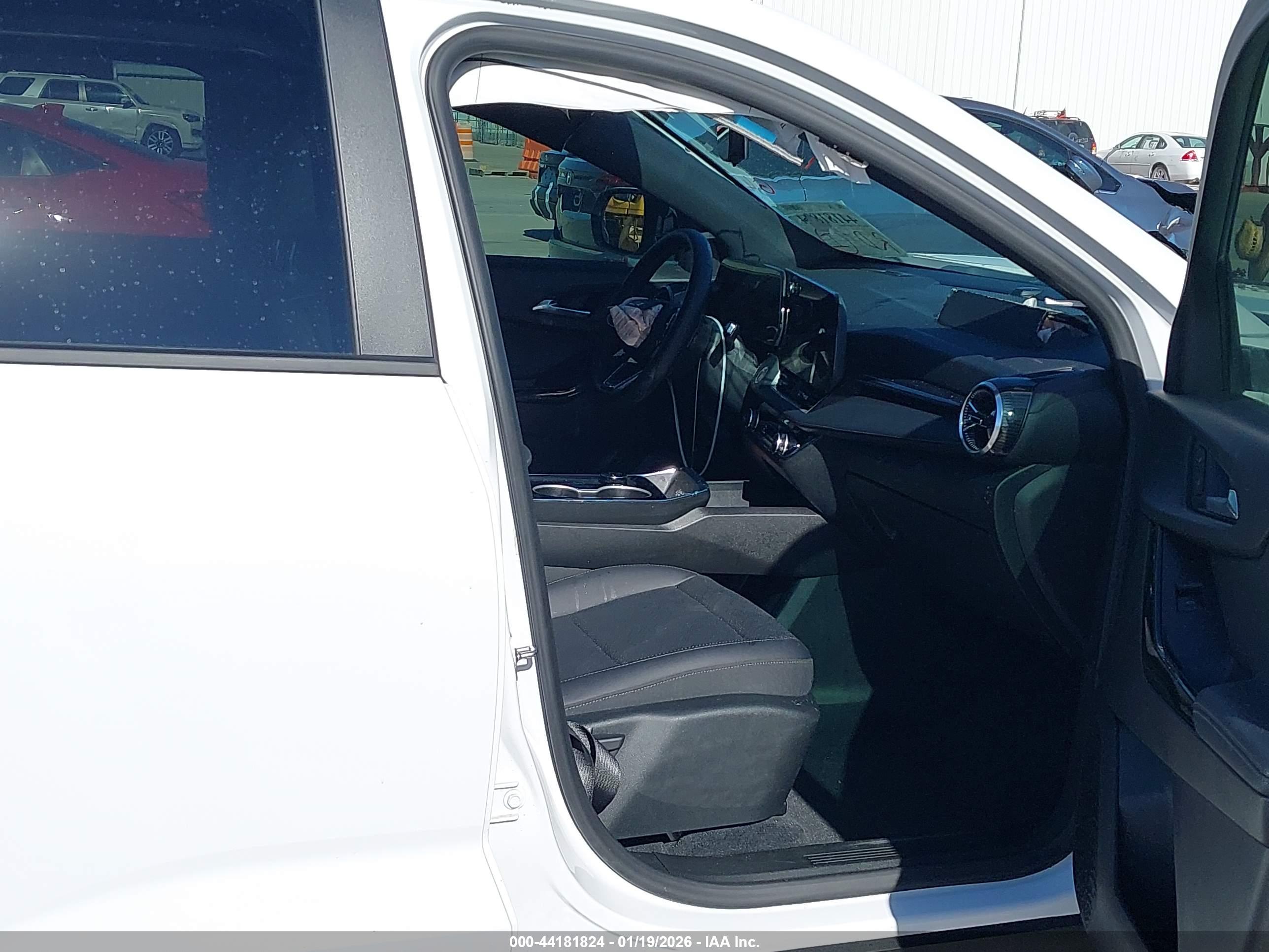 CHEVROLET EQUINOX image 5