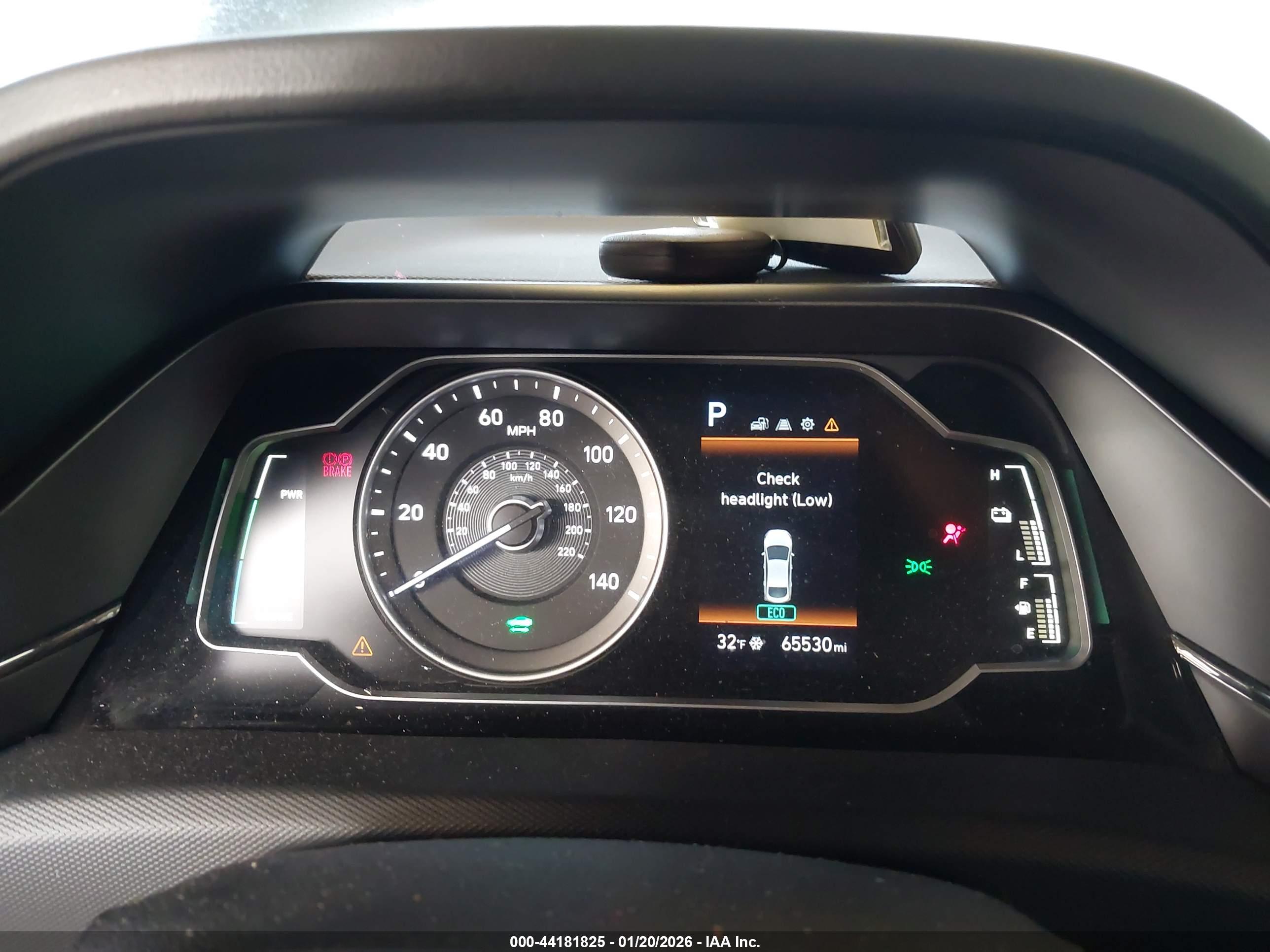 HYUNDAI IONIQ image 7