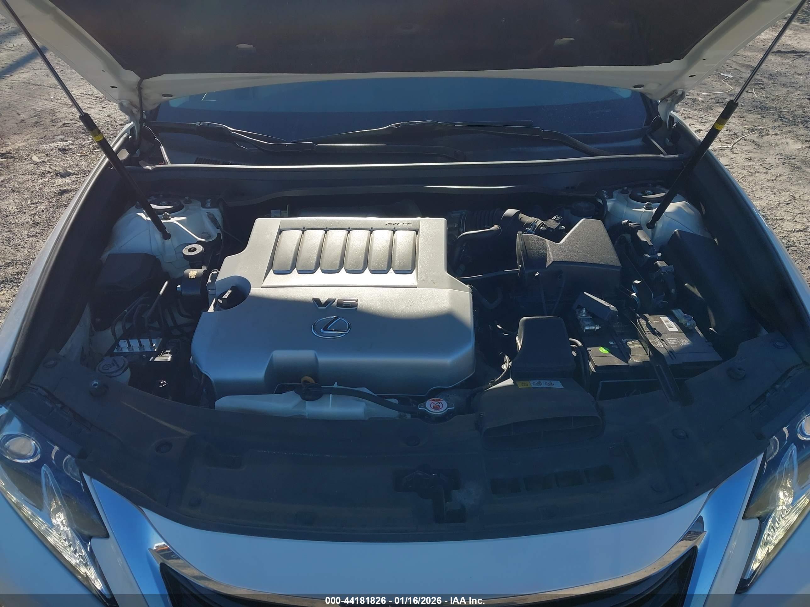 LEXUS ES image 10