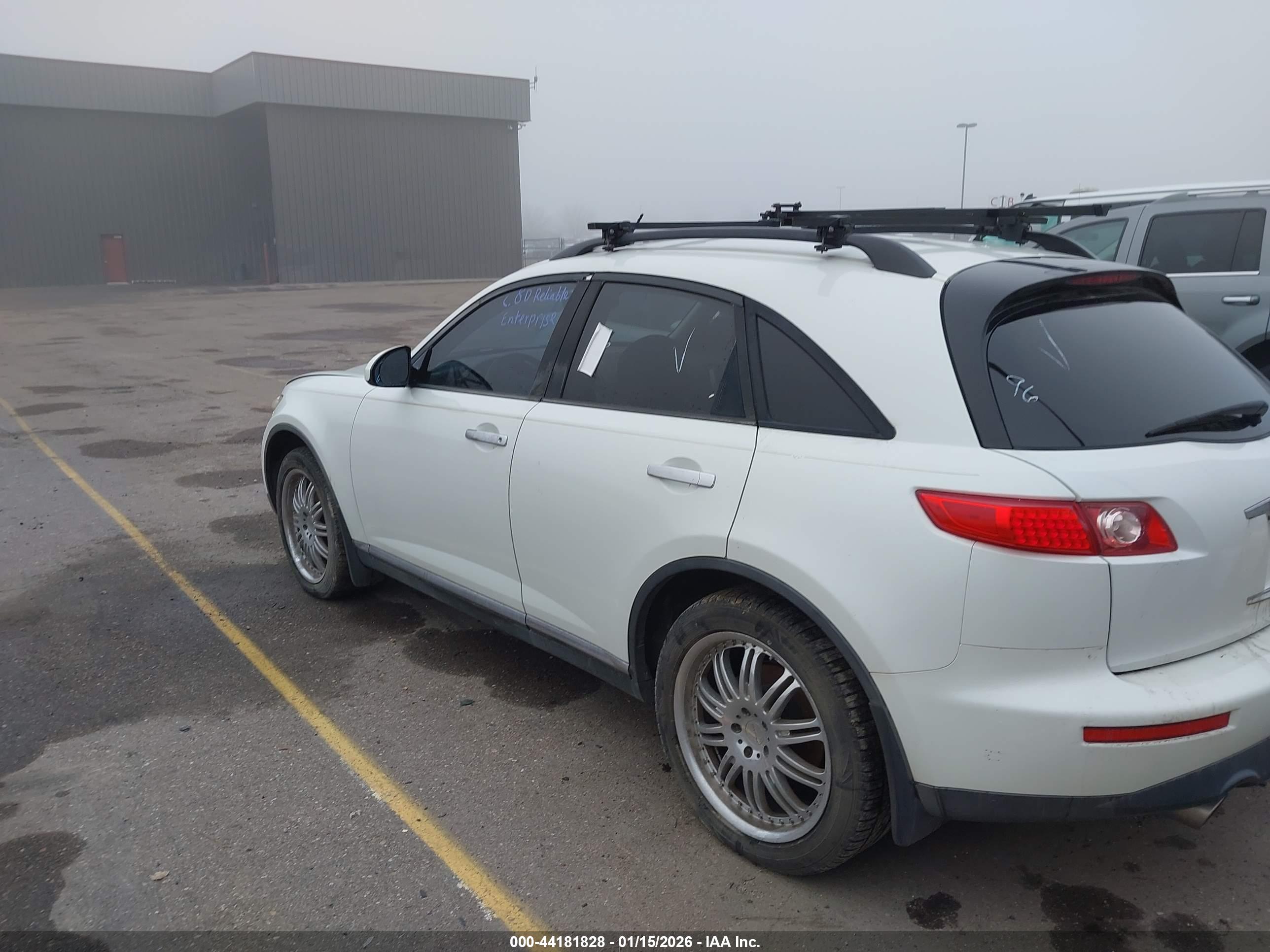 INFINITI FX35 image 3