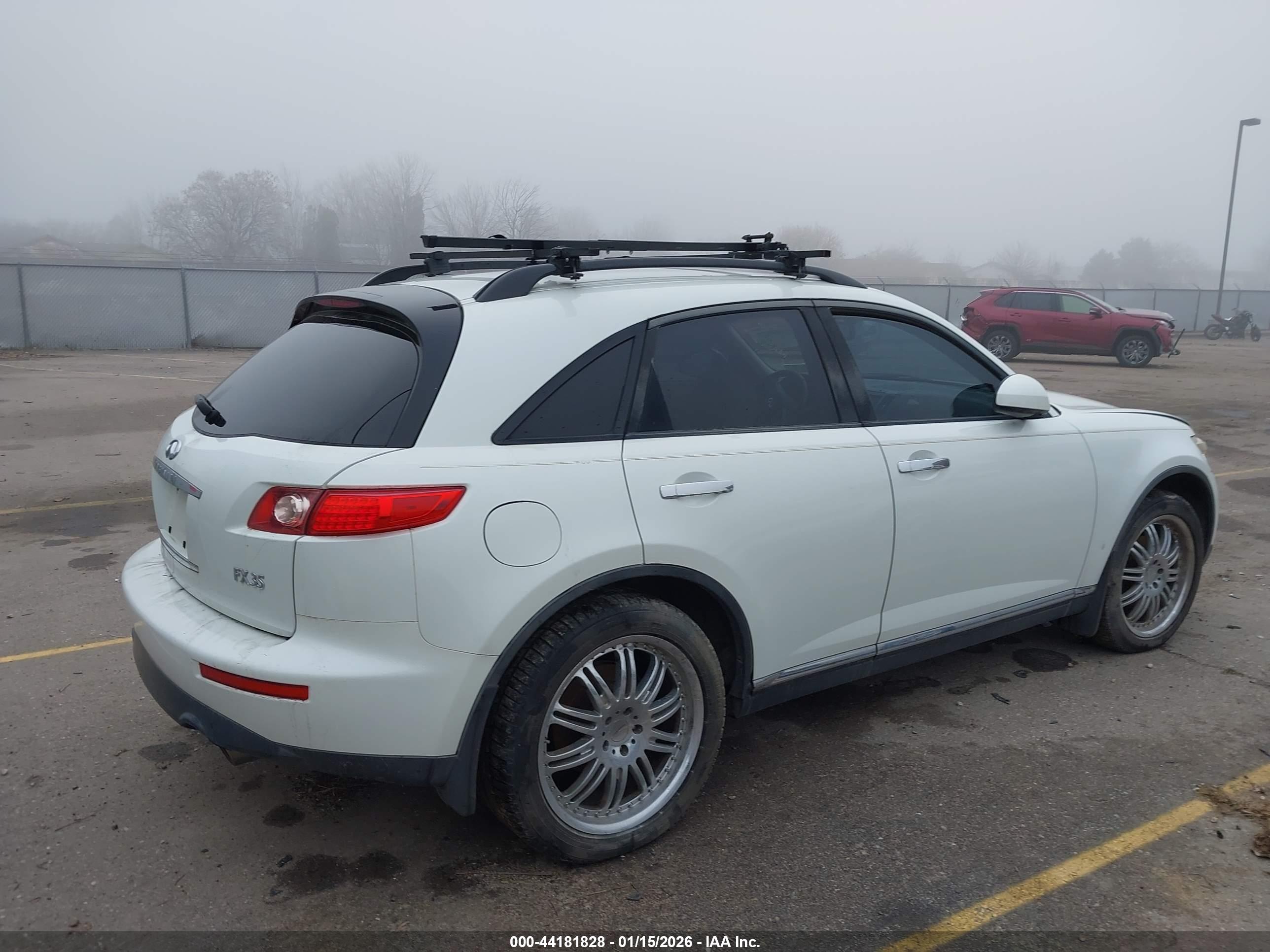INFINITI FX35 image 4