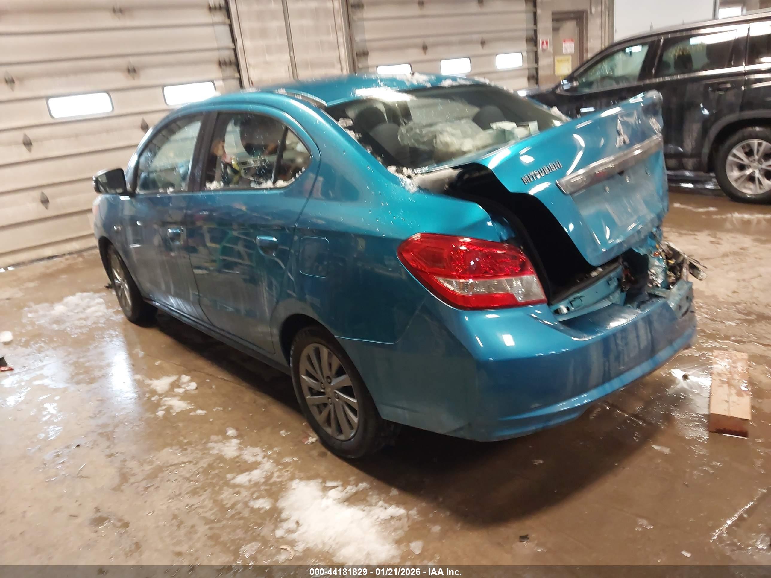 MITSUBISHI MIRAGE image 3