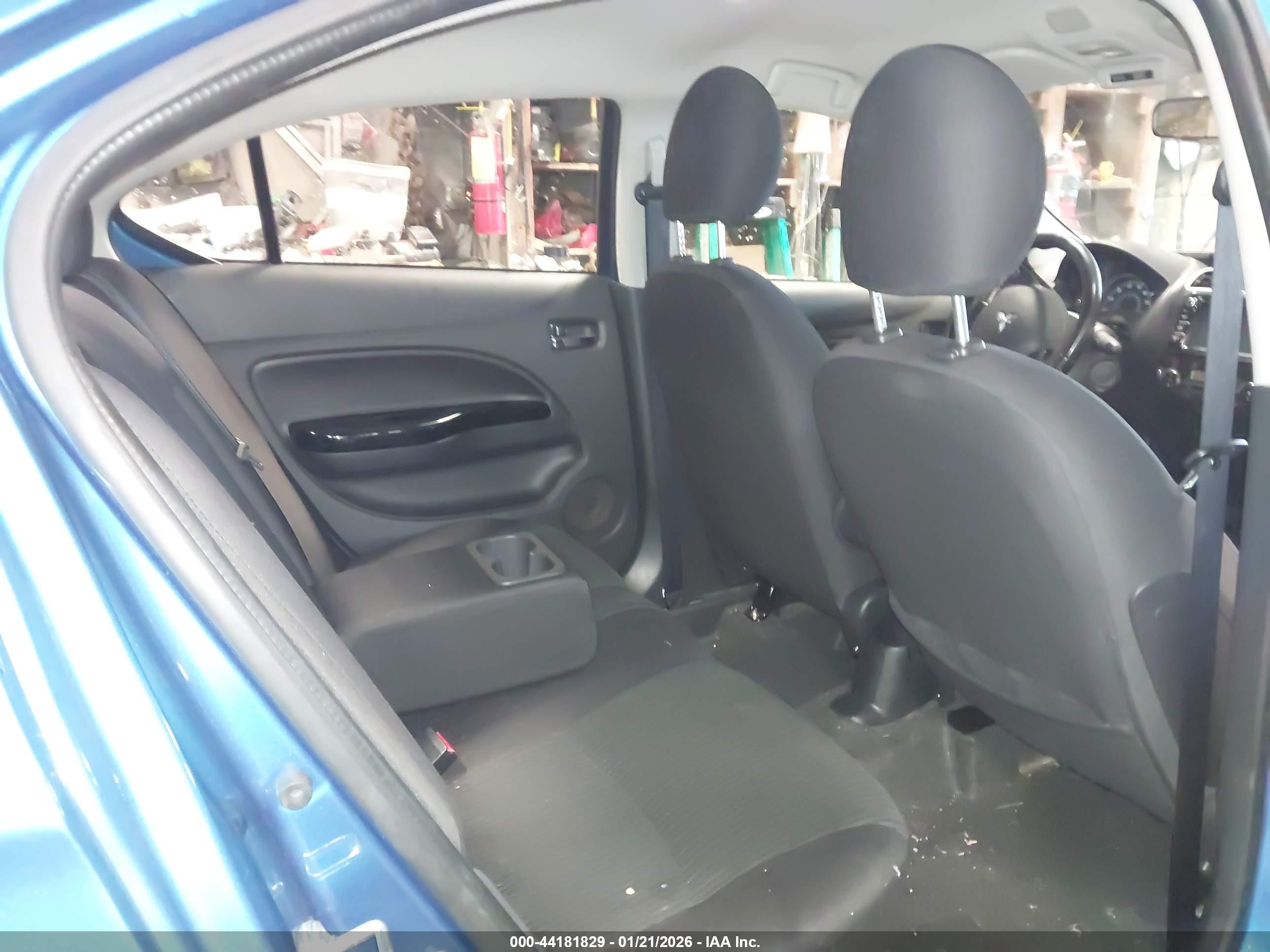 MITSUBISHI MIRAGE image 8