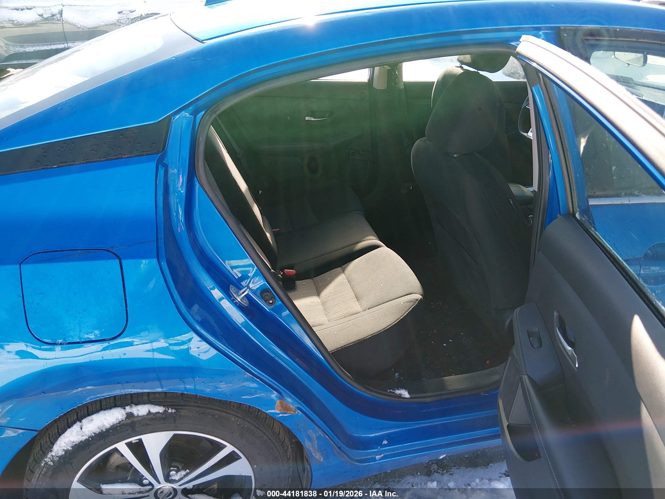 NISSAN SENTRA image 8