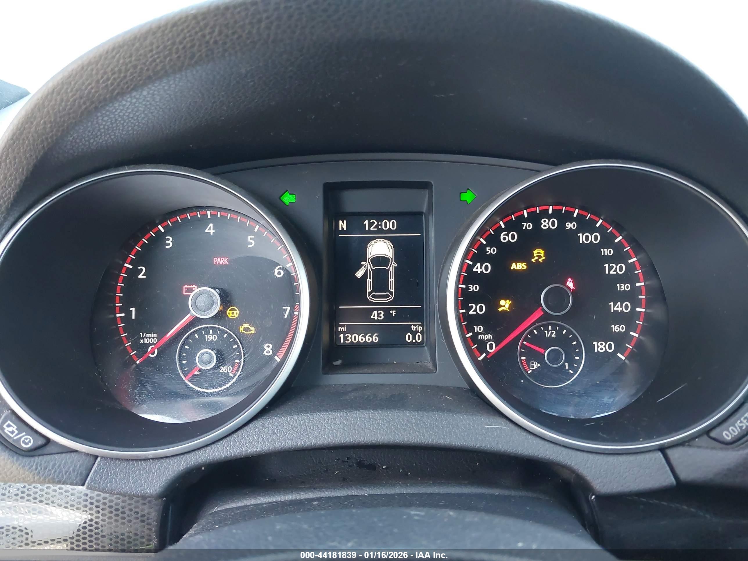 VOLKSWAGEN GTI image 7