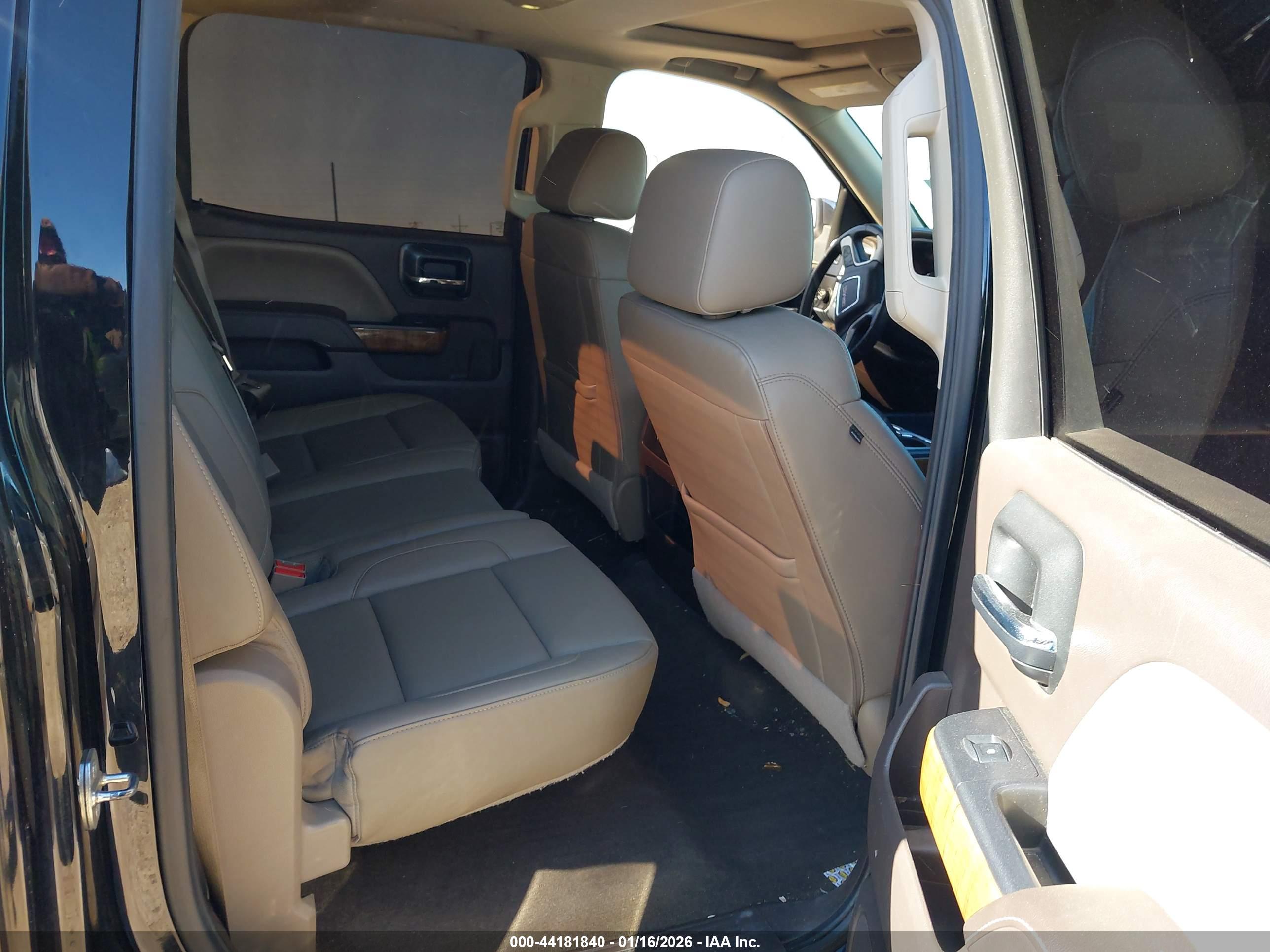 GMC SIERRA image 8