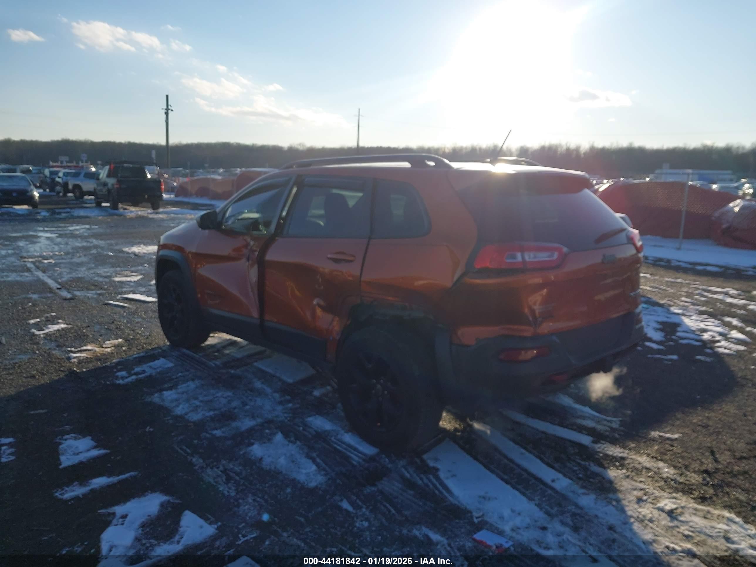 JEEP CHEROKEE image 3