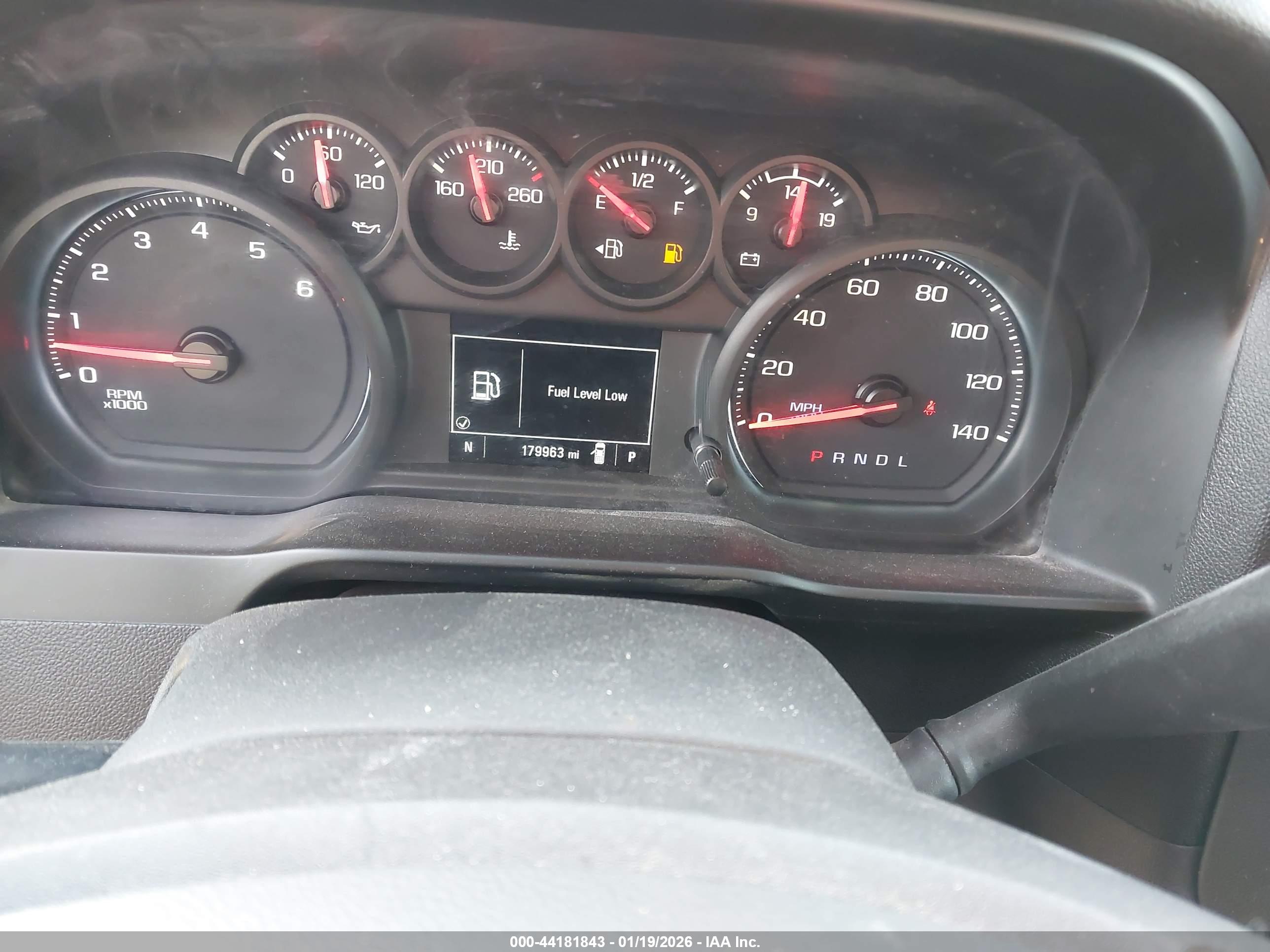 CHEVROLET SILVERADO image 7