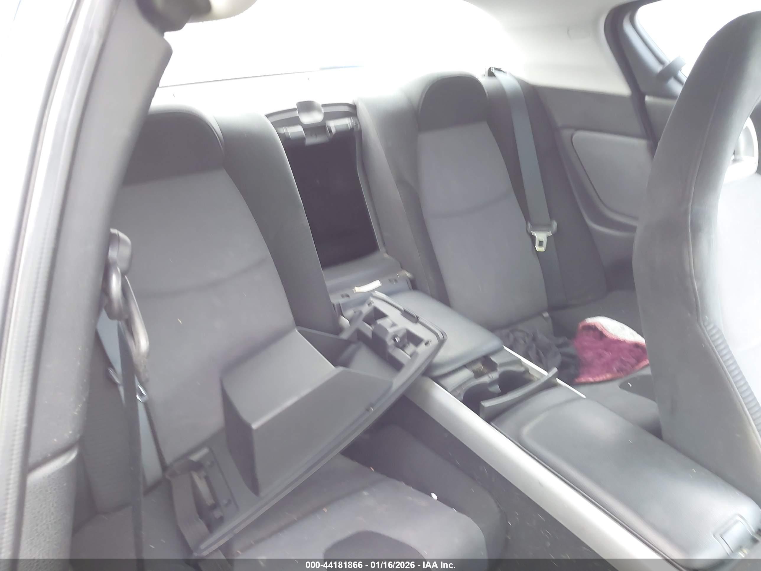 MAZDA RX-8 image 8