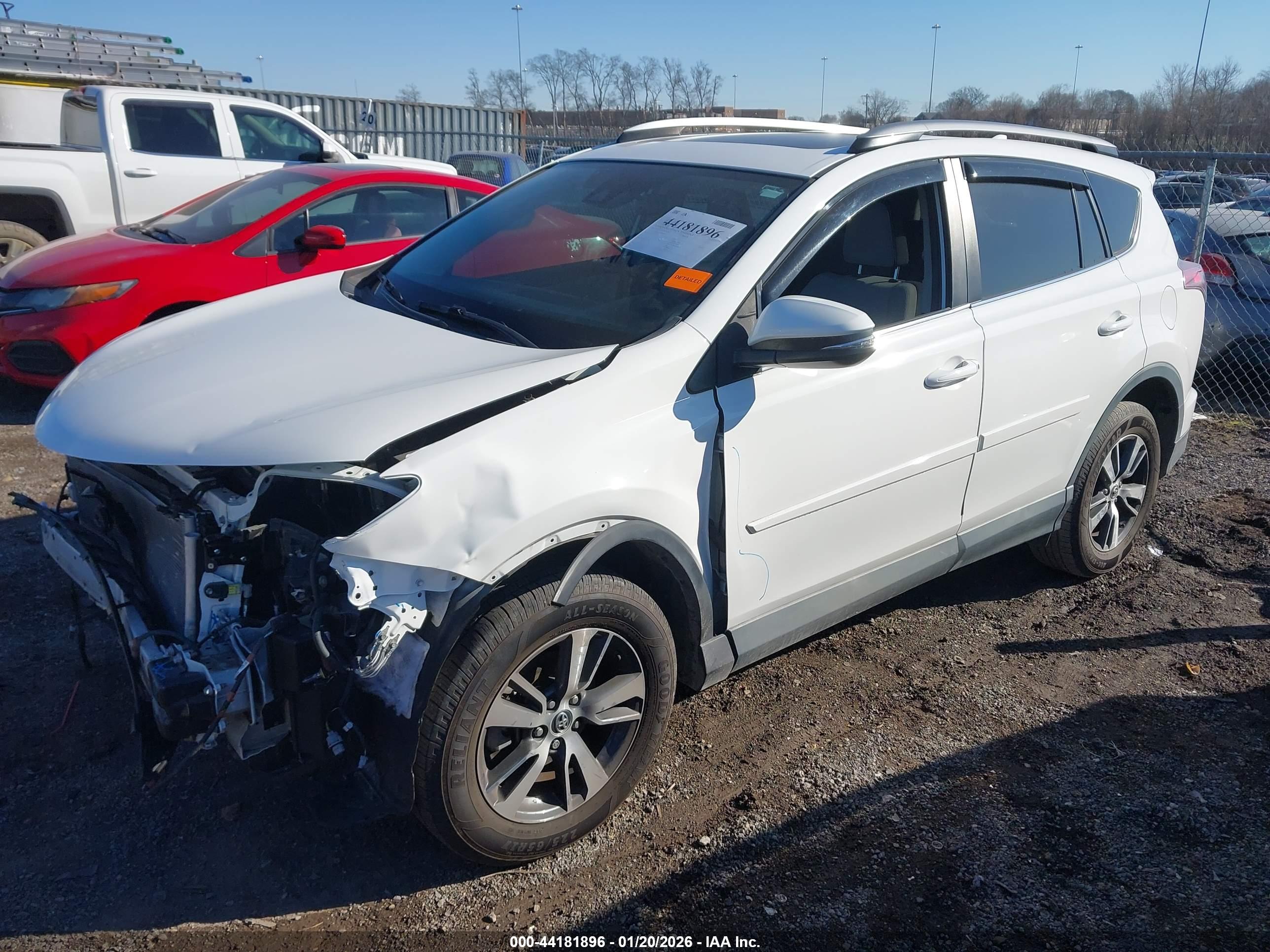 TOYOTA RAV4 image 2