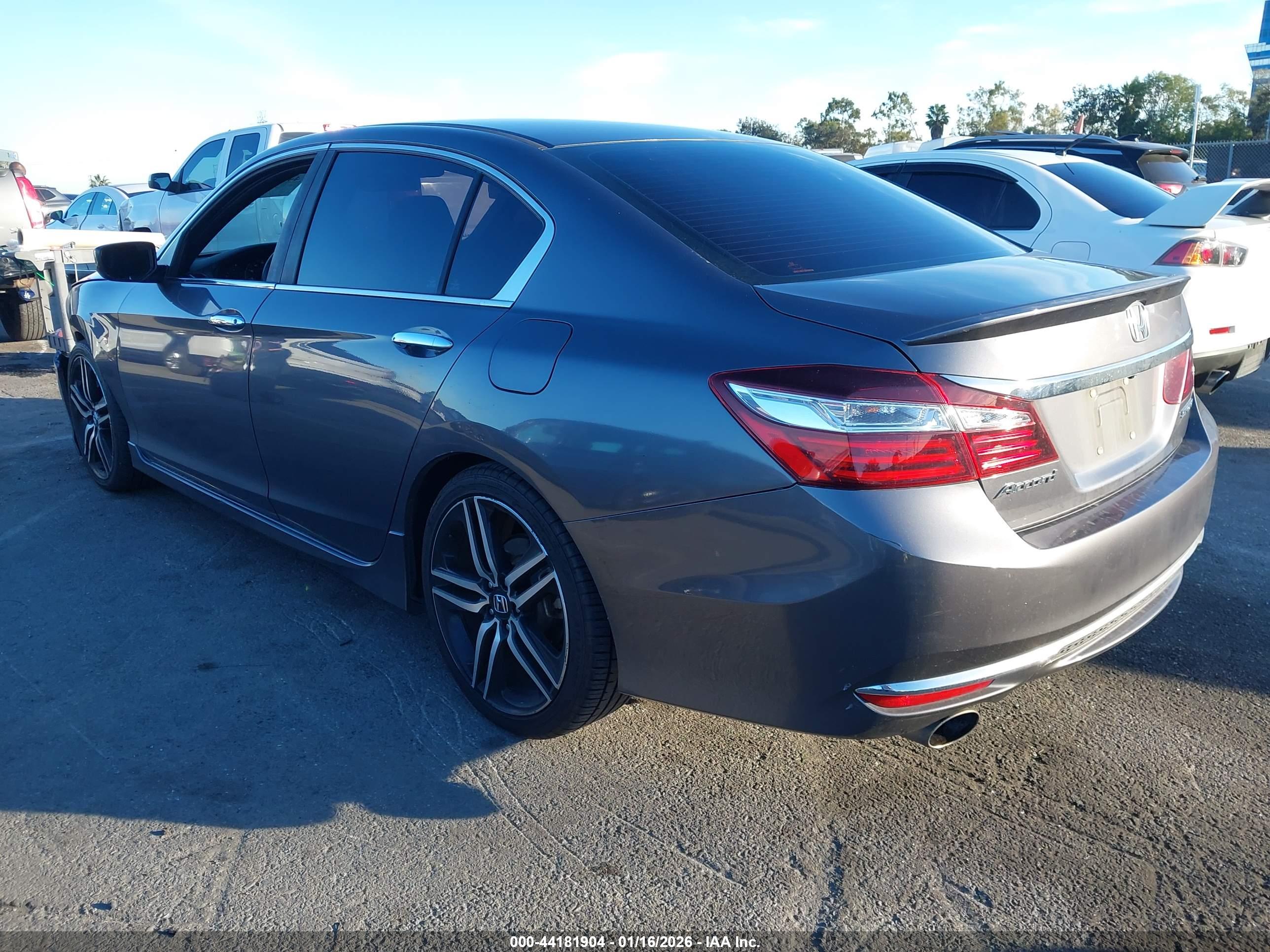 HONDA ACCORD image 3