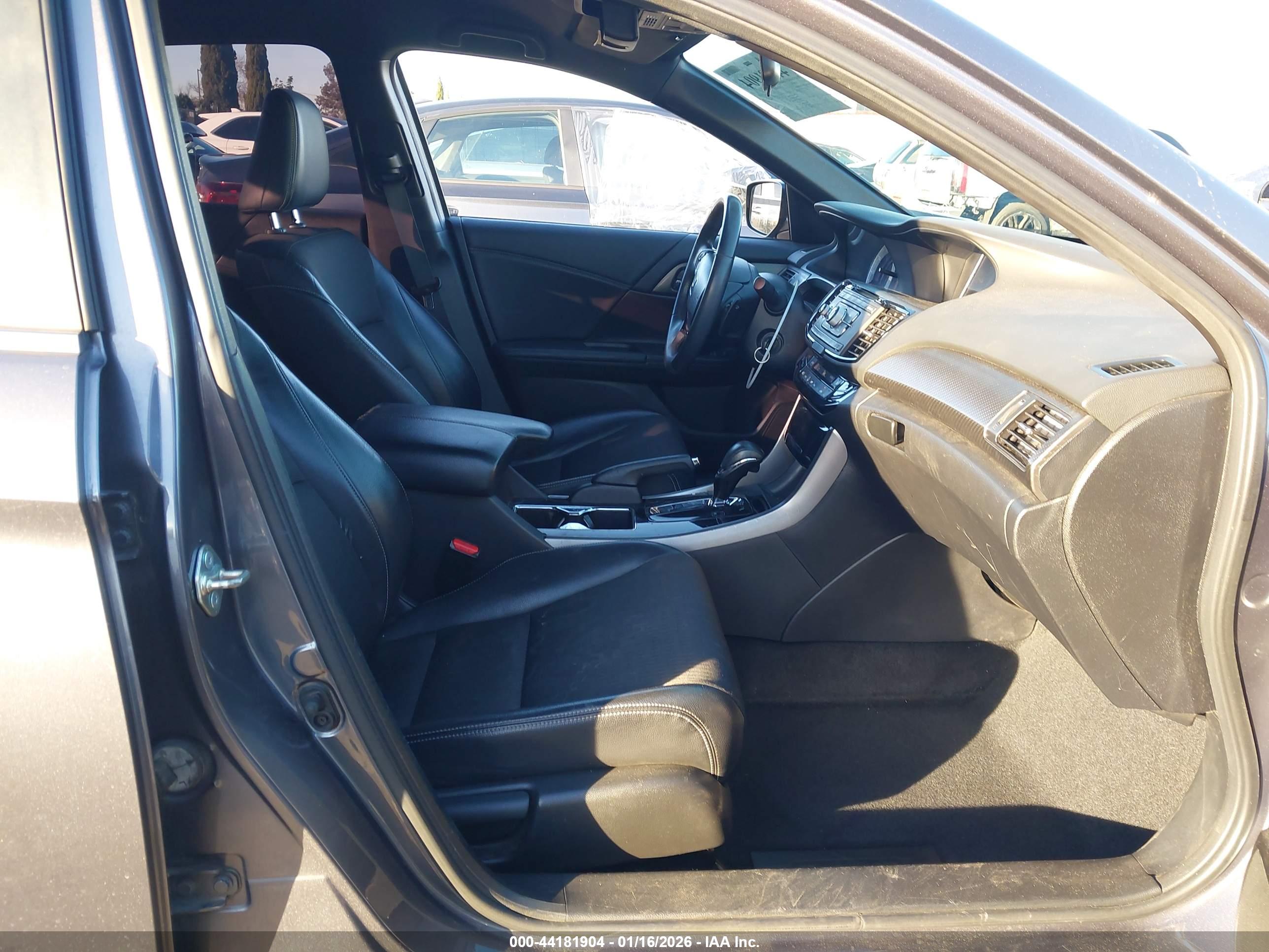 HONDA ACCORD image 5