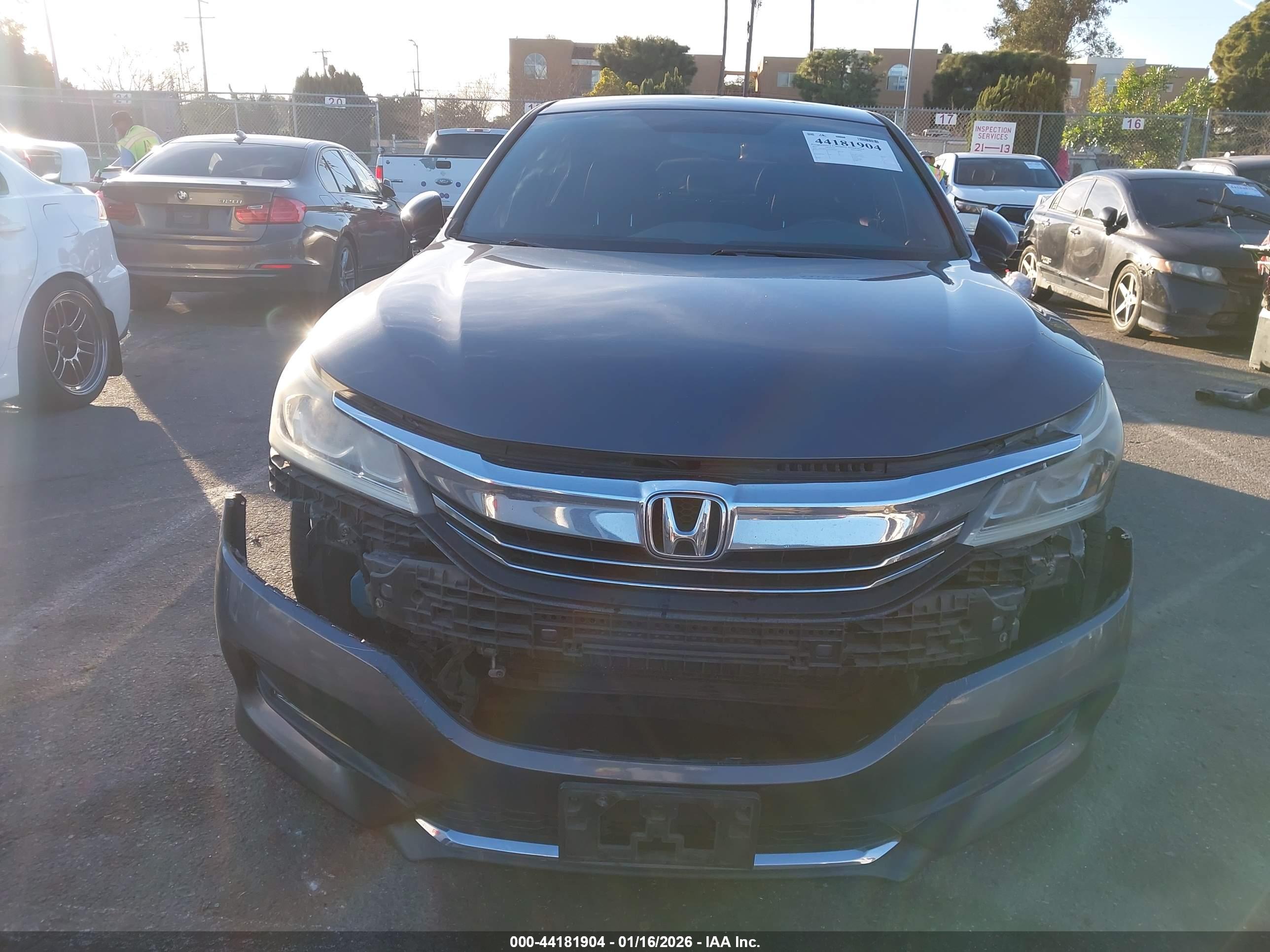 HONDA ACCORD image 6
