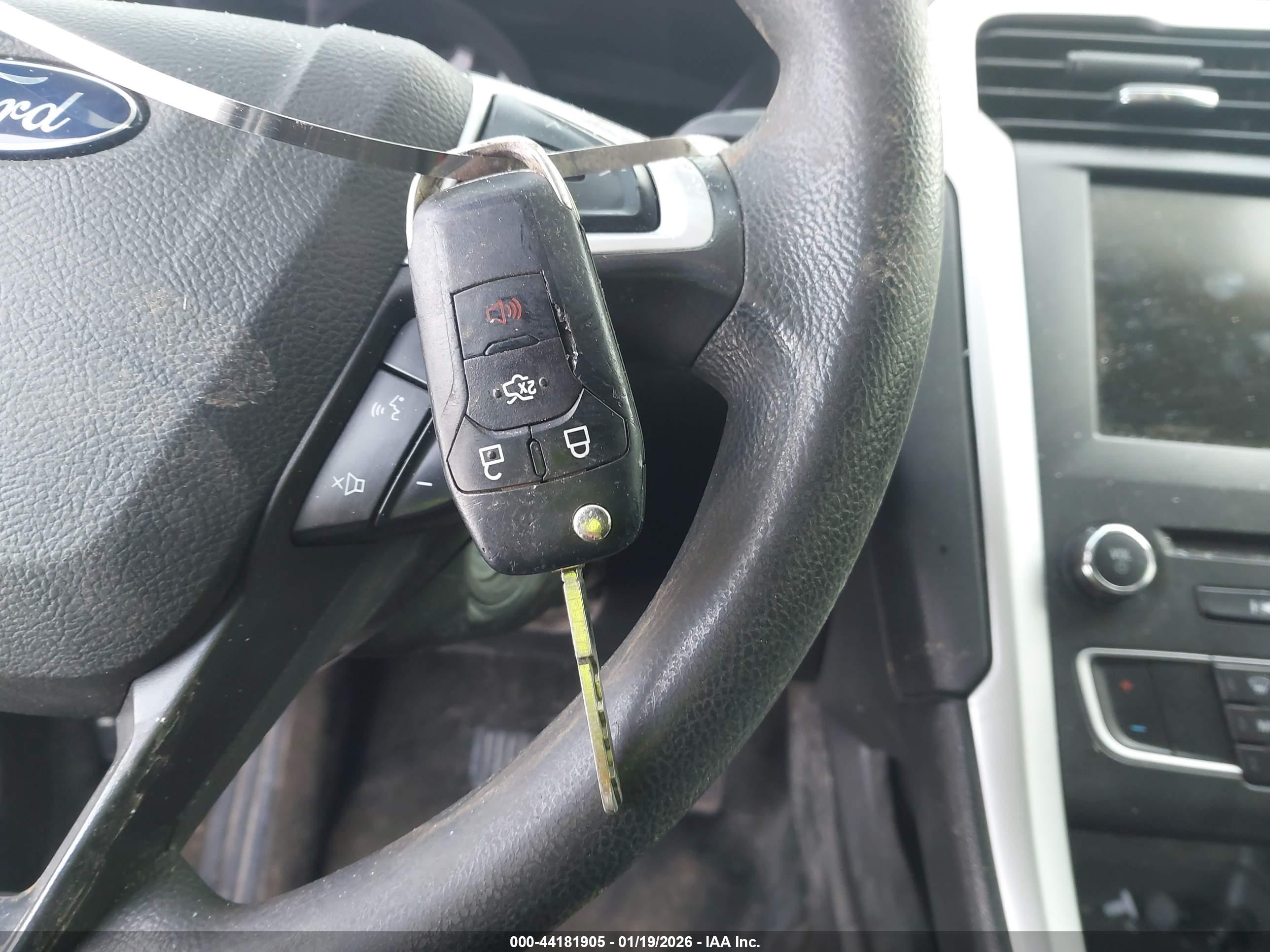 FORD FUSION image 11