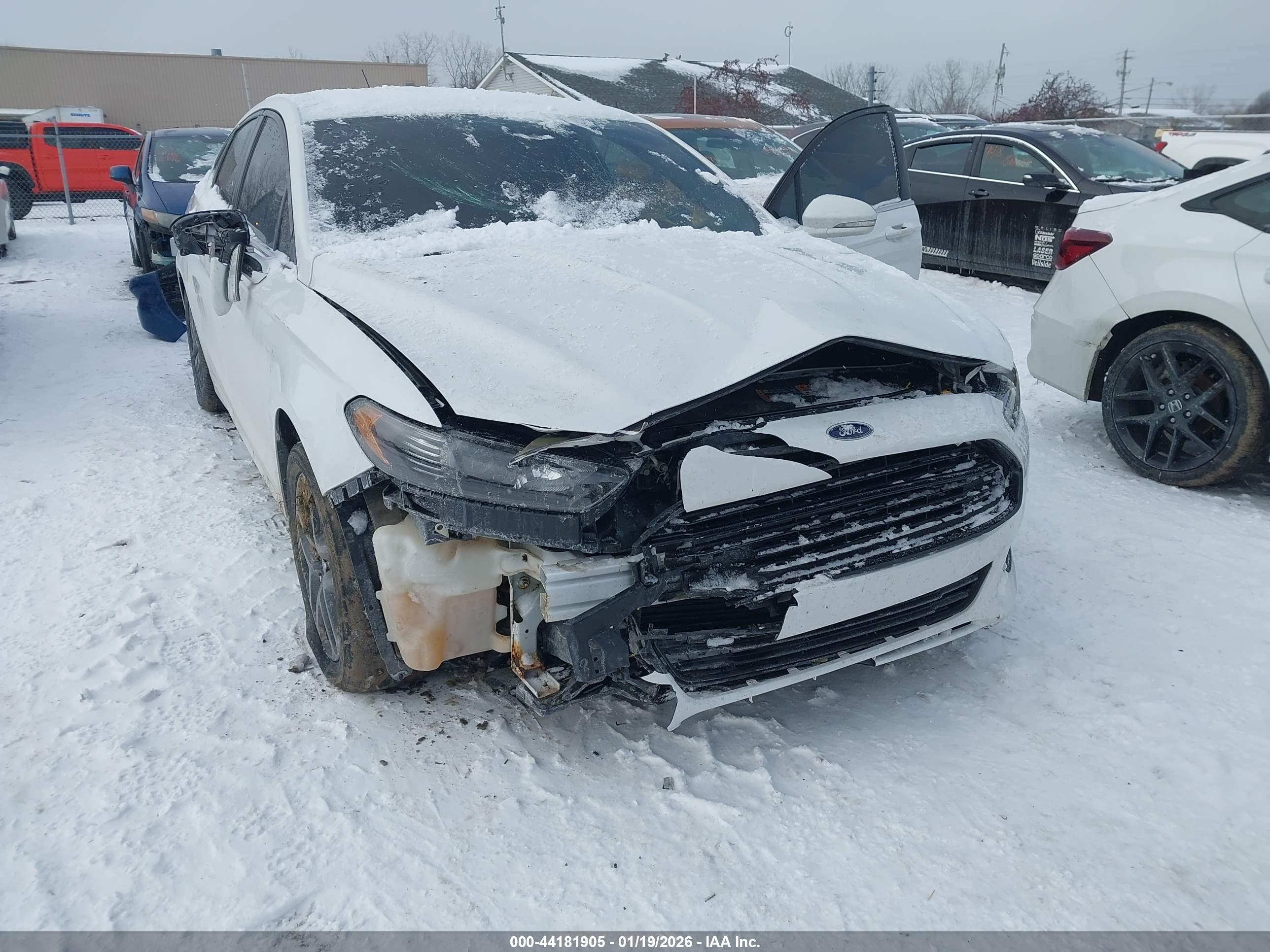 FORD FUSION image 6
