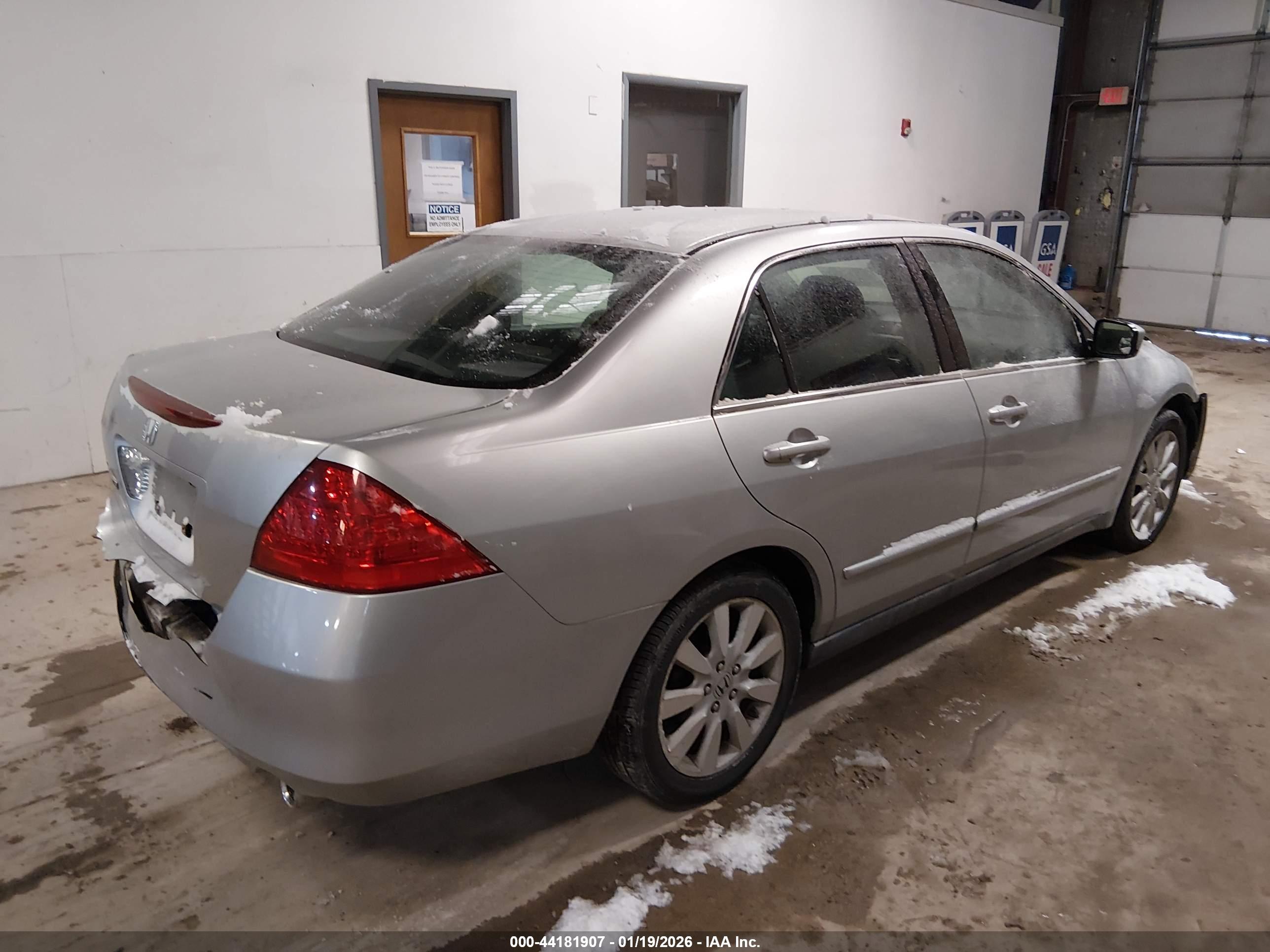 HONDA ACCORD image 4