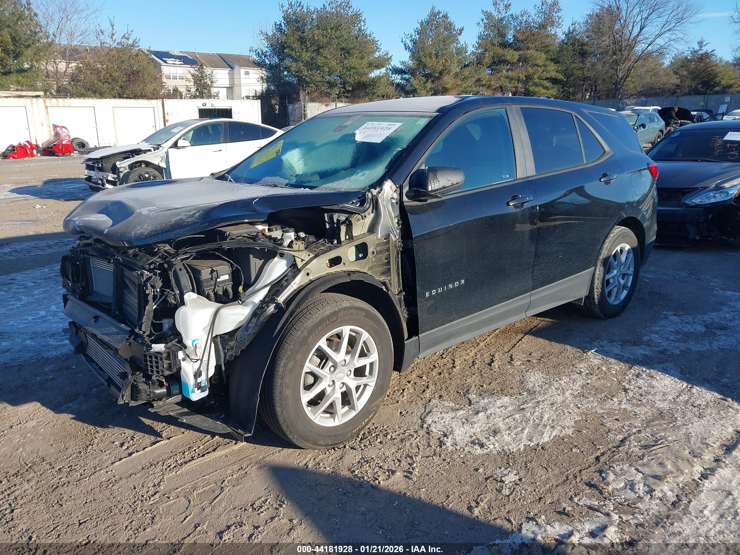 CHEVROLET EQUINOX image 2