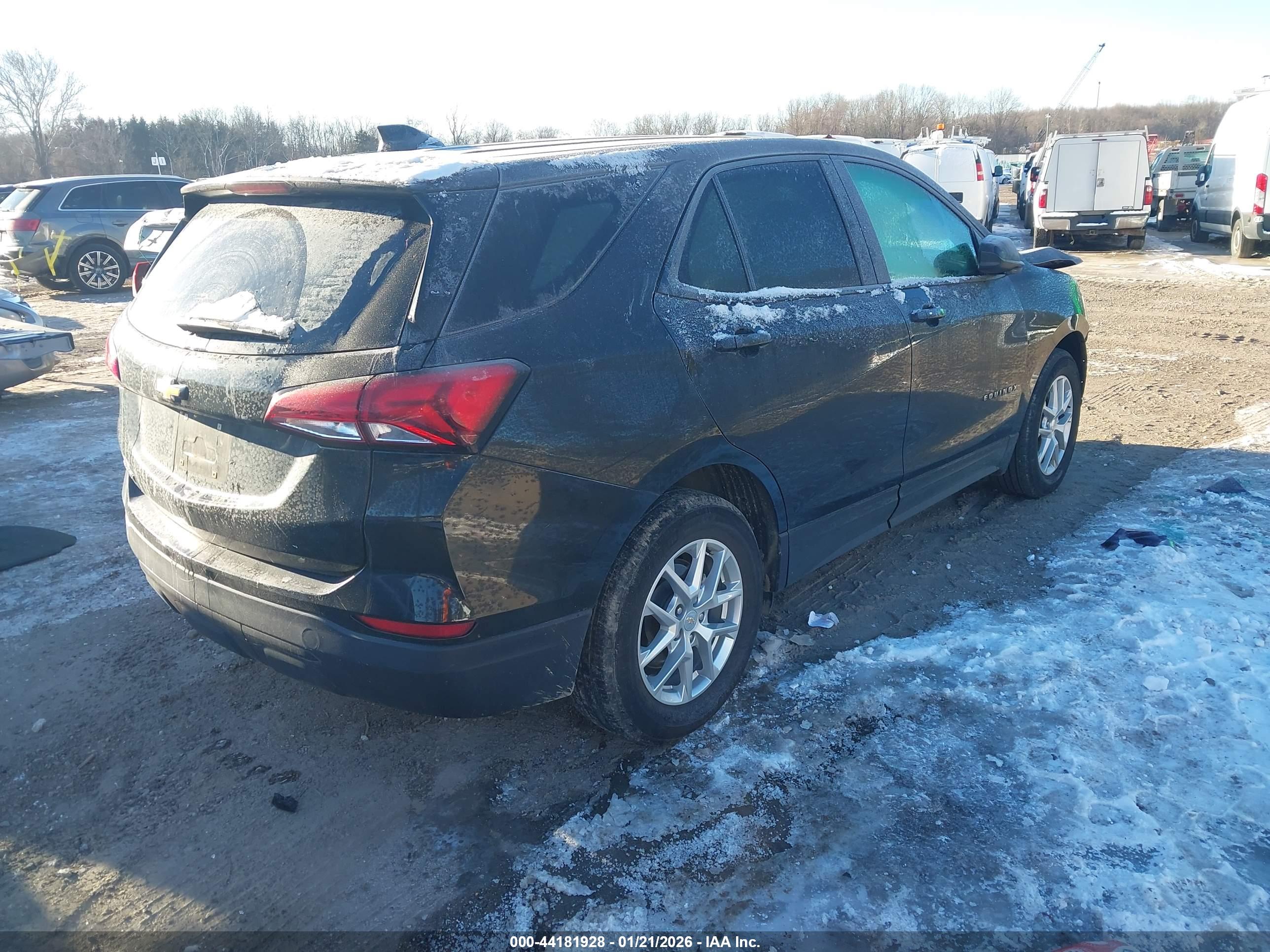 CHEVROLET EQUINOX image 4