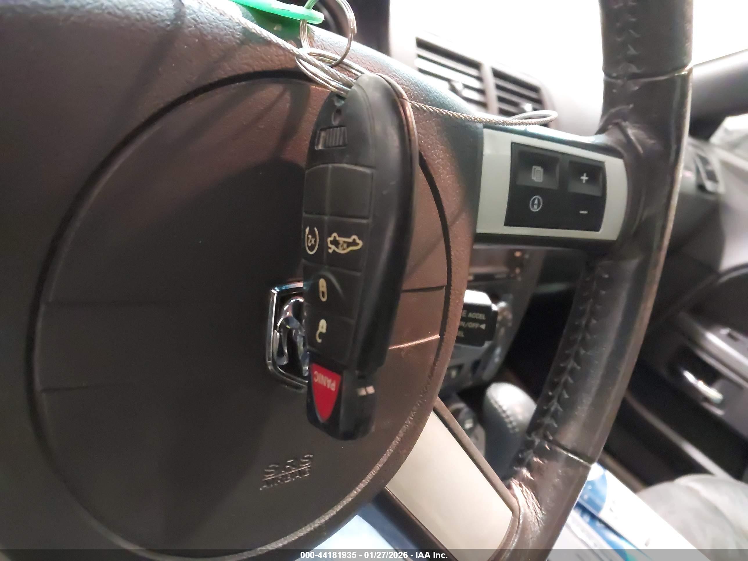 DODGE CHALLENGER image 11